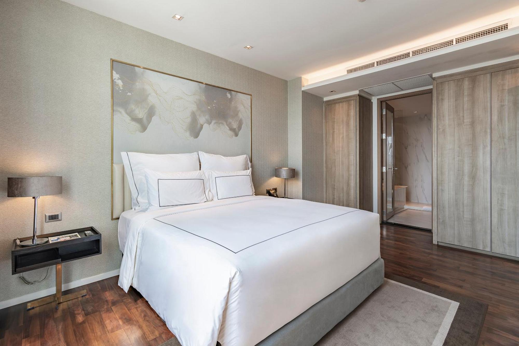Balcony Suite