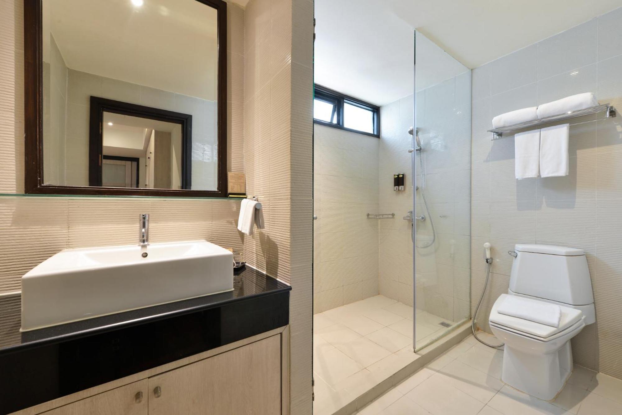 Studio,1742716714:JPEG