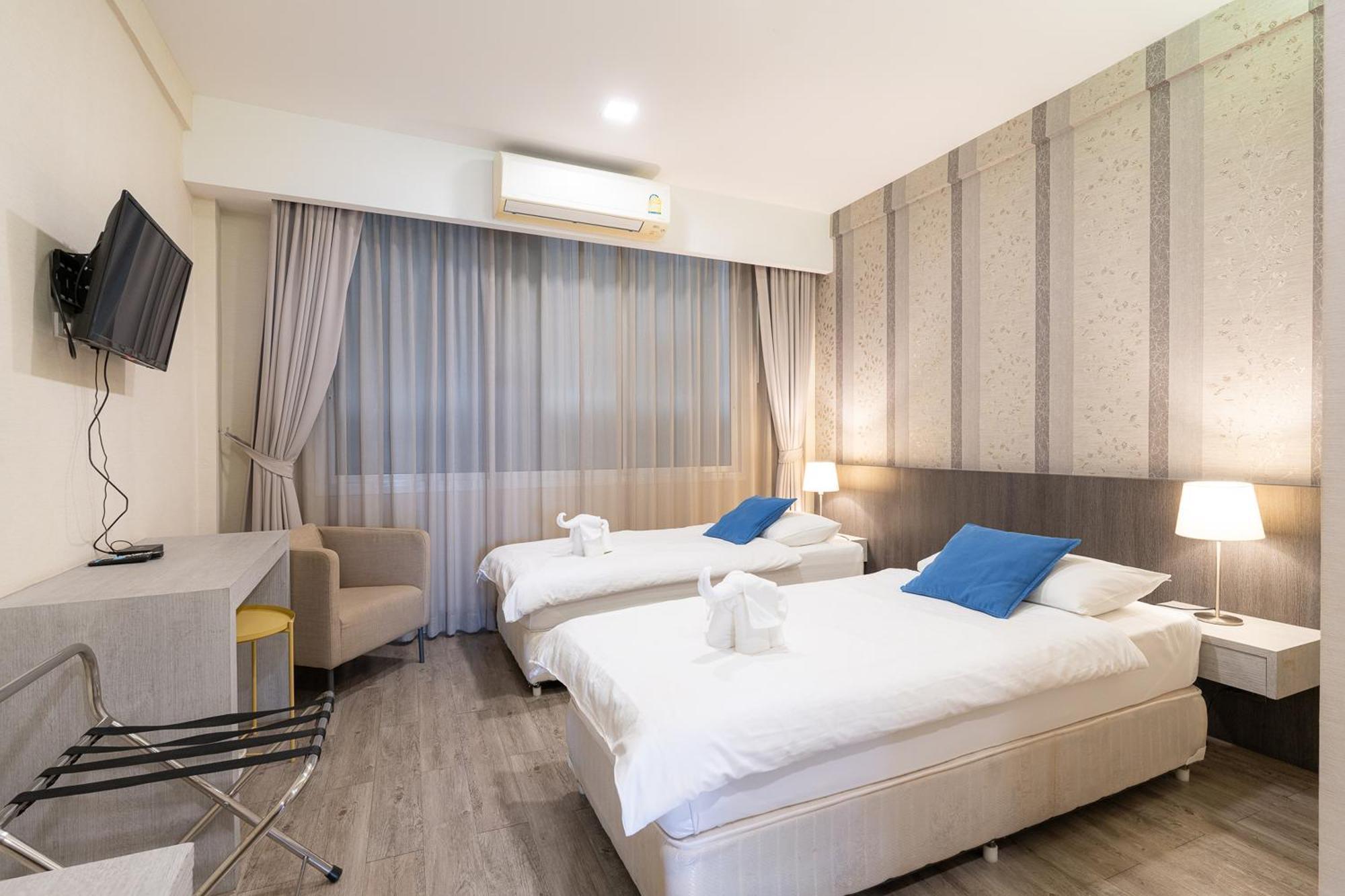 Deluxe Twin Room