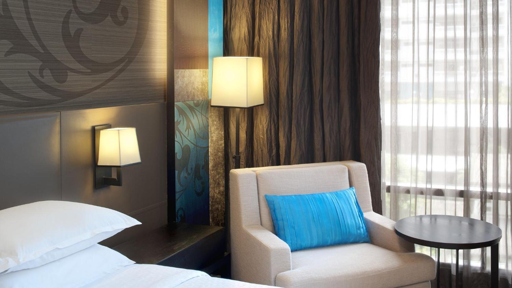 Premier King Room