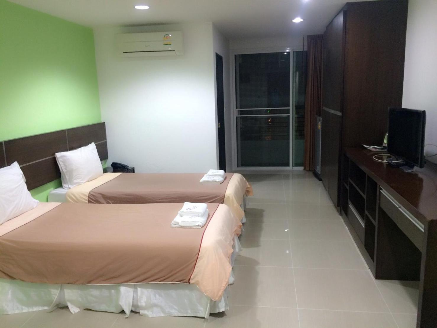 Standard Twin Room