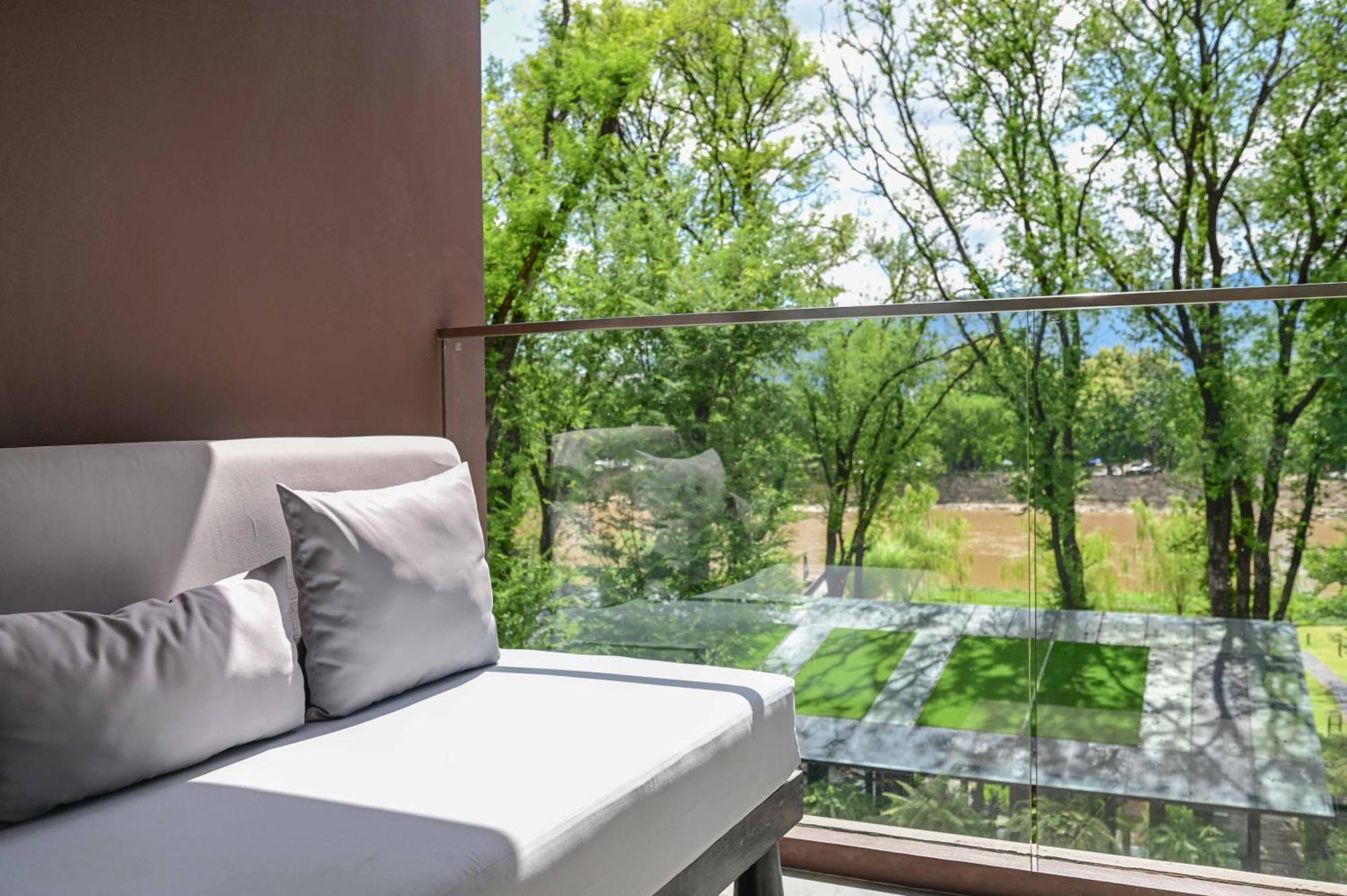 River View Suite