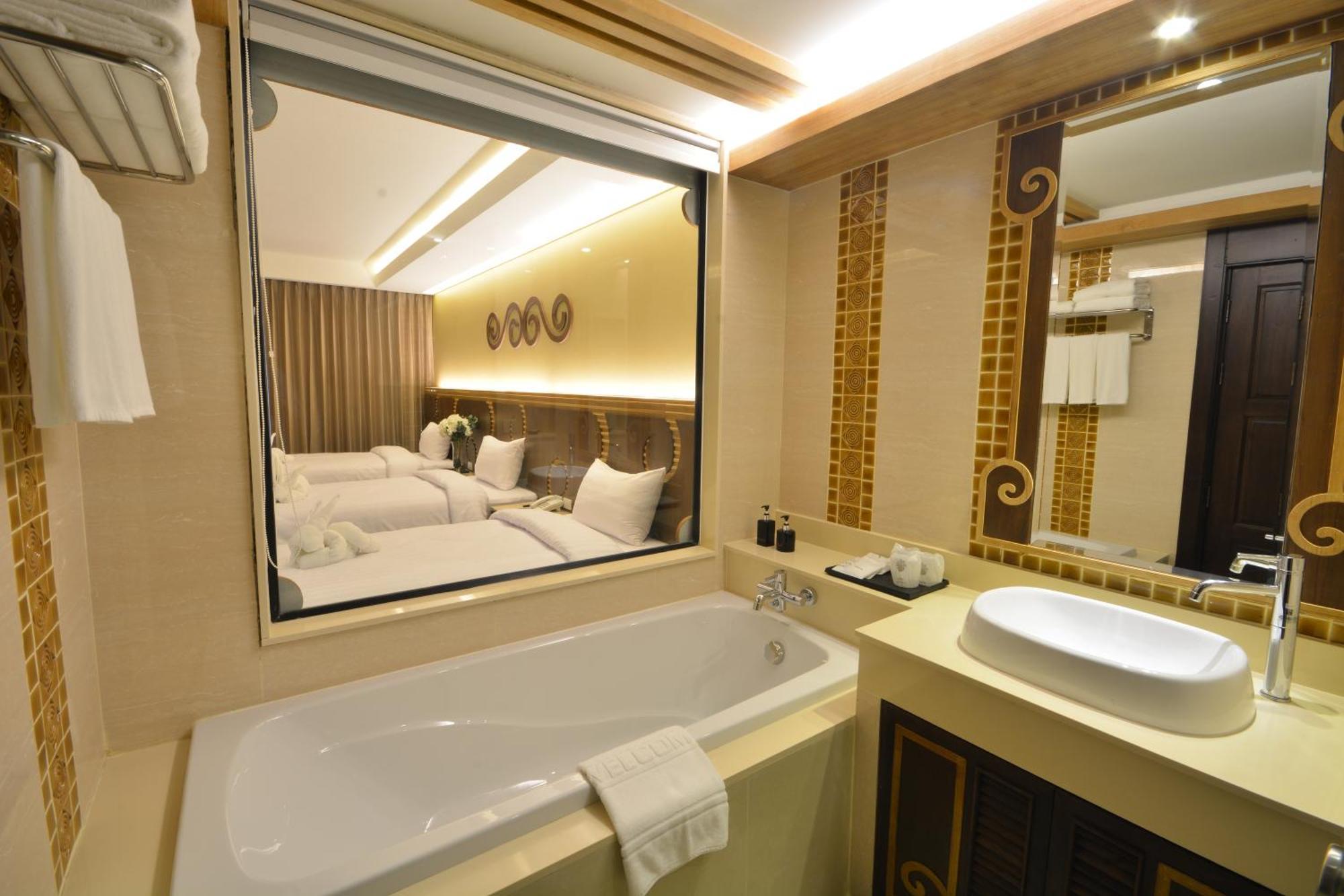 Deluxe Triple Room,1743074797:JPEG