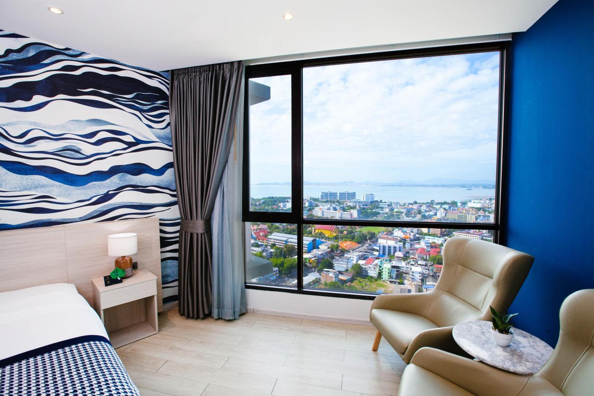 Deluxe Harbour View