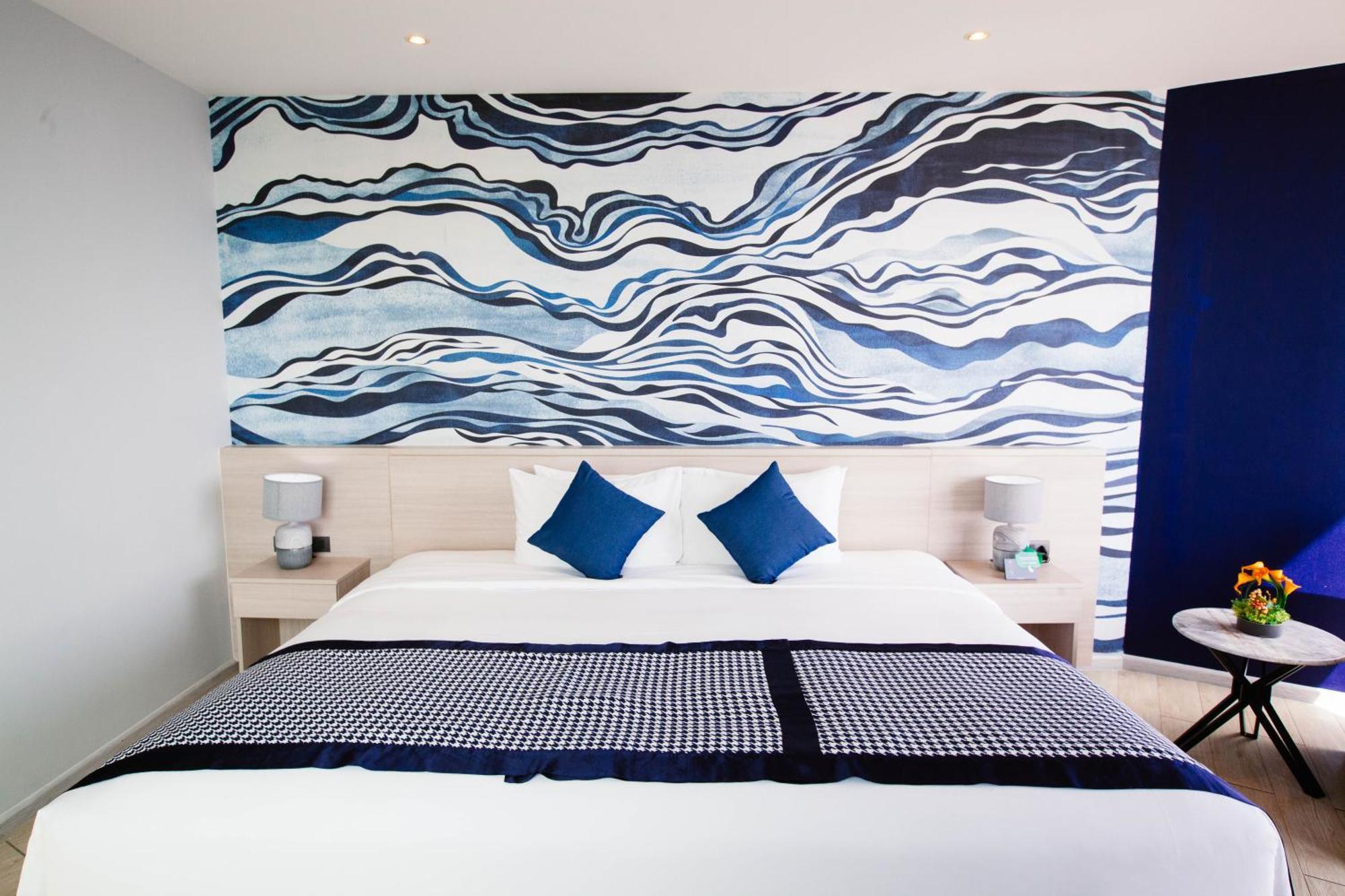 Grand Deluxe Corner Room Sea View