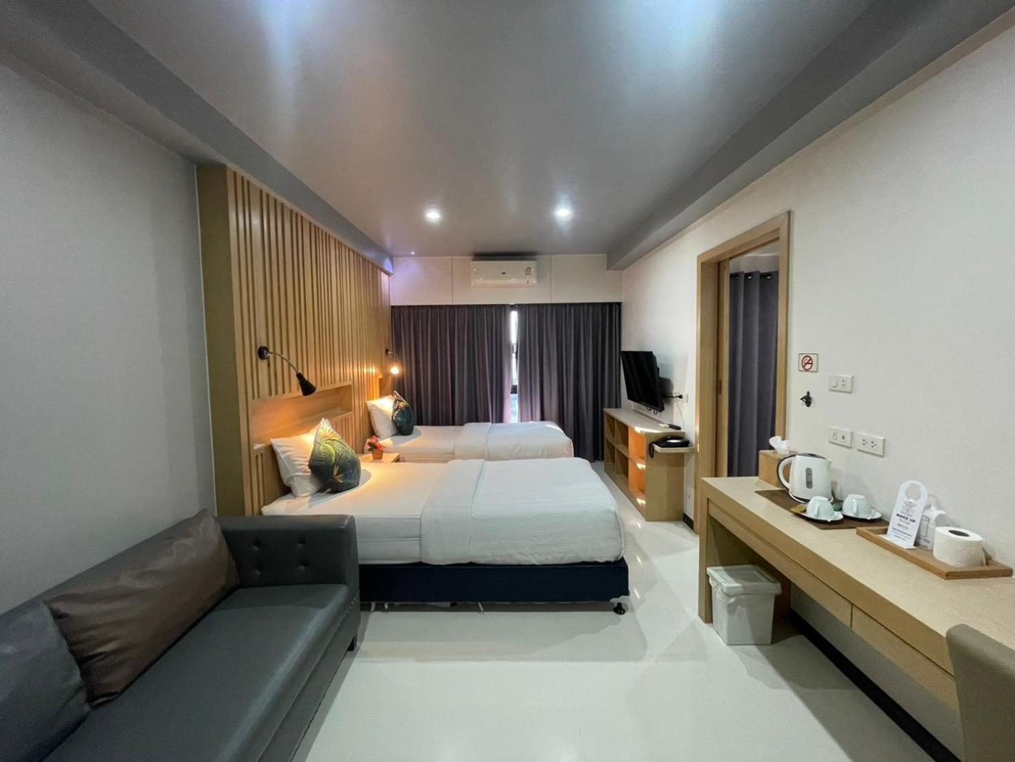 Large Twin Room,1743104930:JPEG