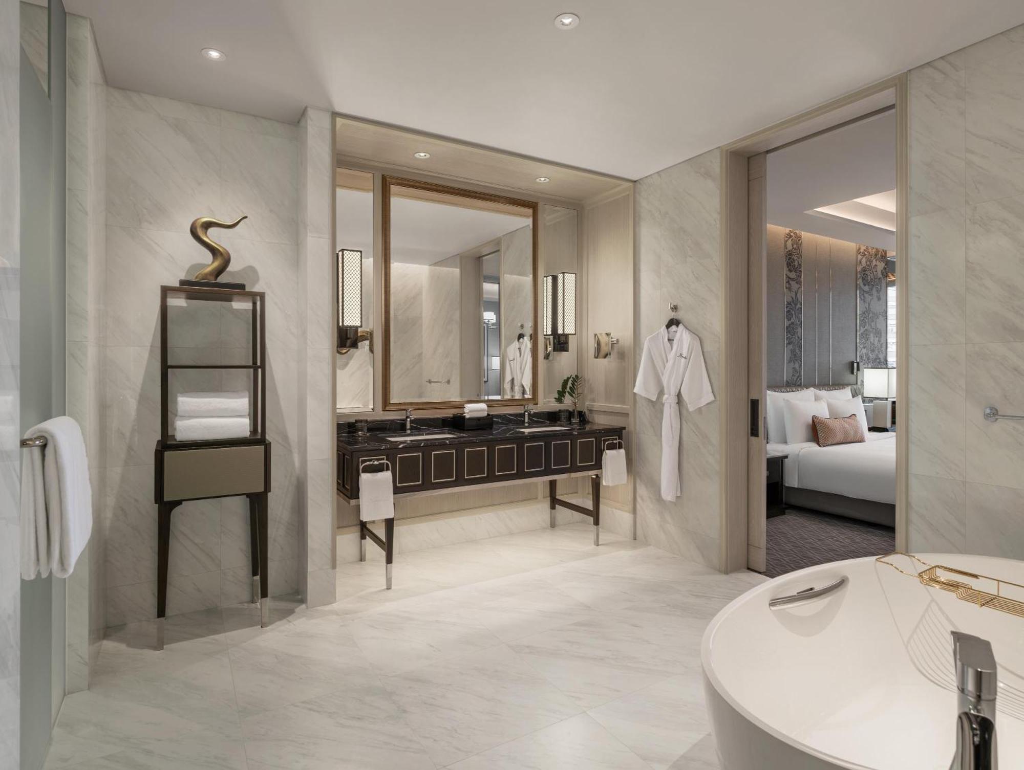 Executive Suite Balcony Lounge Access Thermal Journey Access