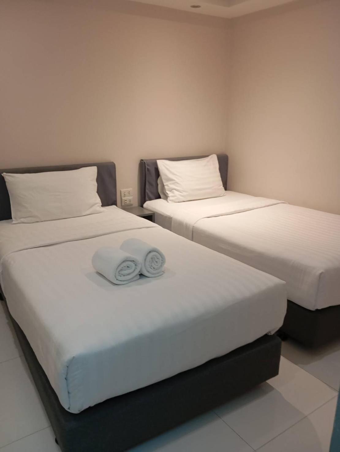 Economy Twin Room