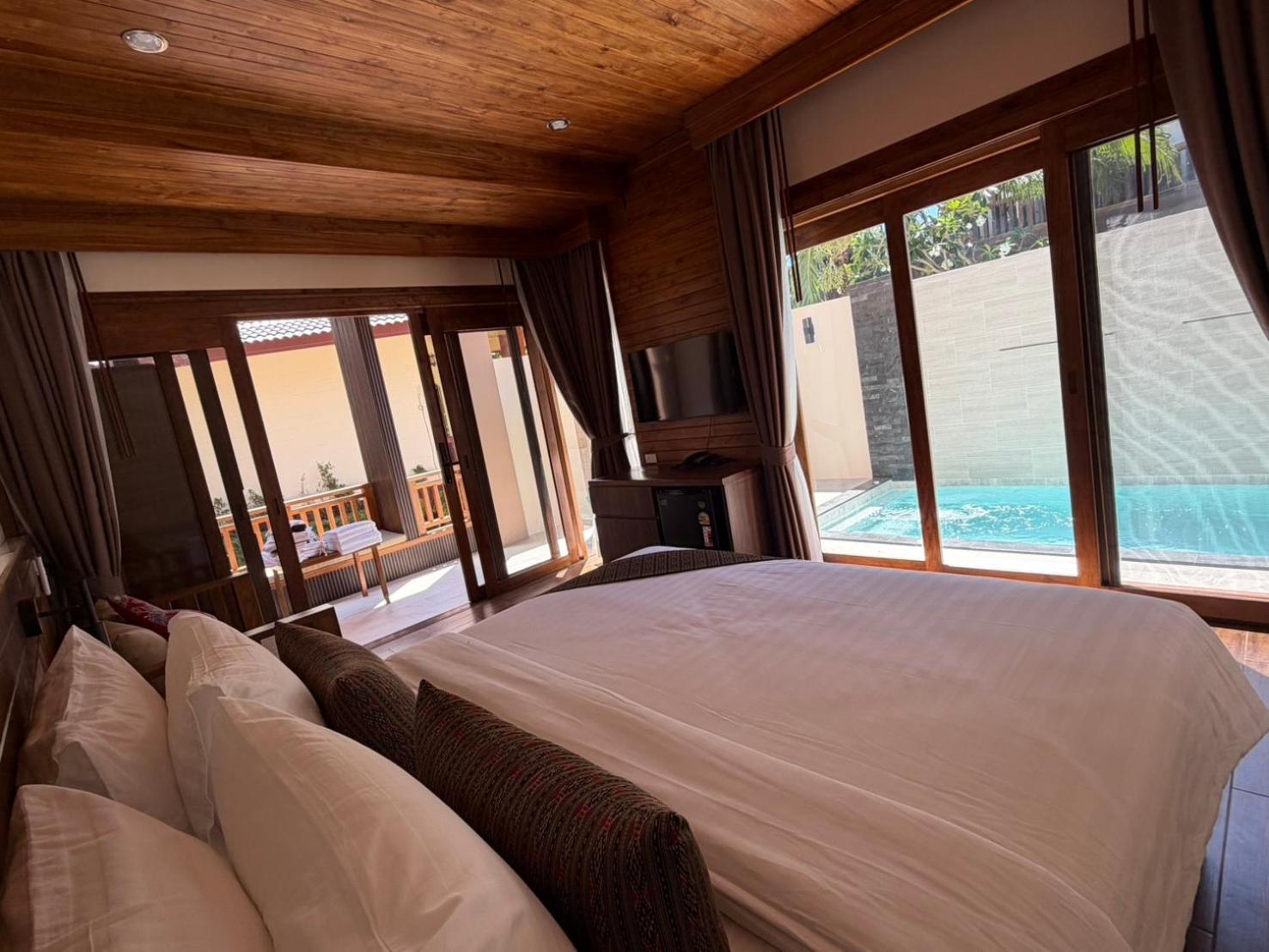 Executive Pool Villa