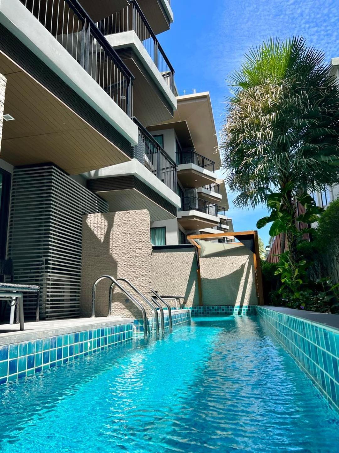 Deluxe Double Room Pool Access