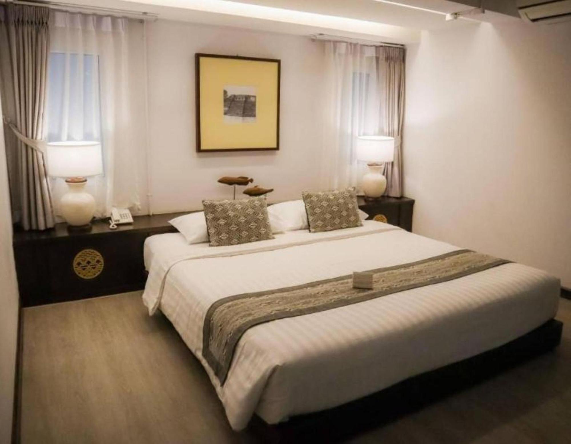 Superior King room No Window