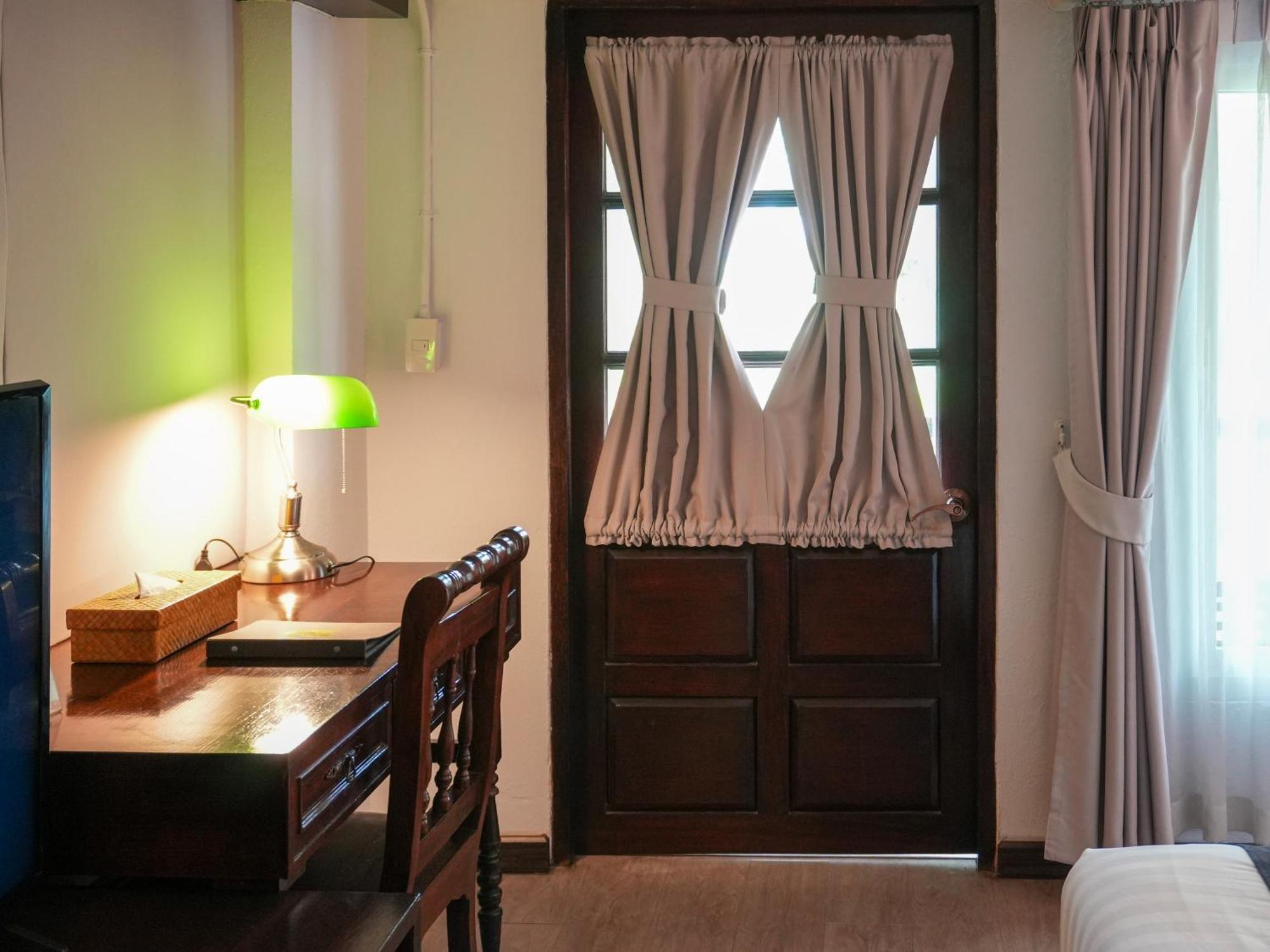 Standard Suite