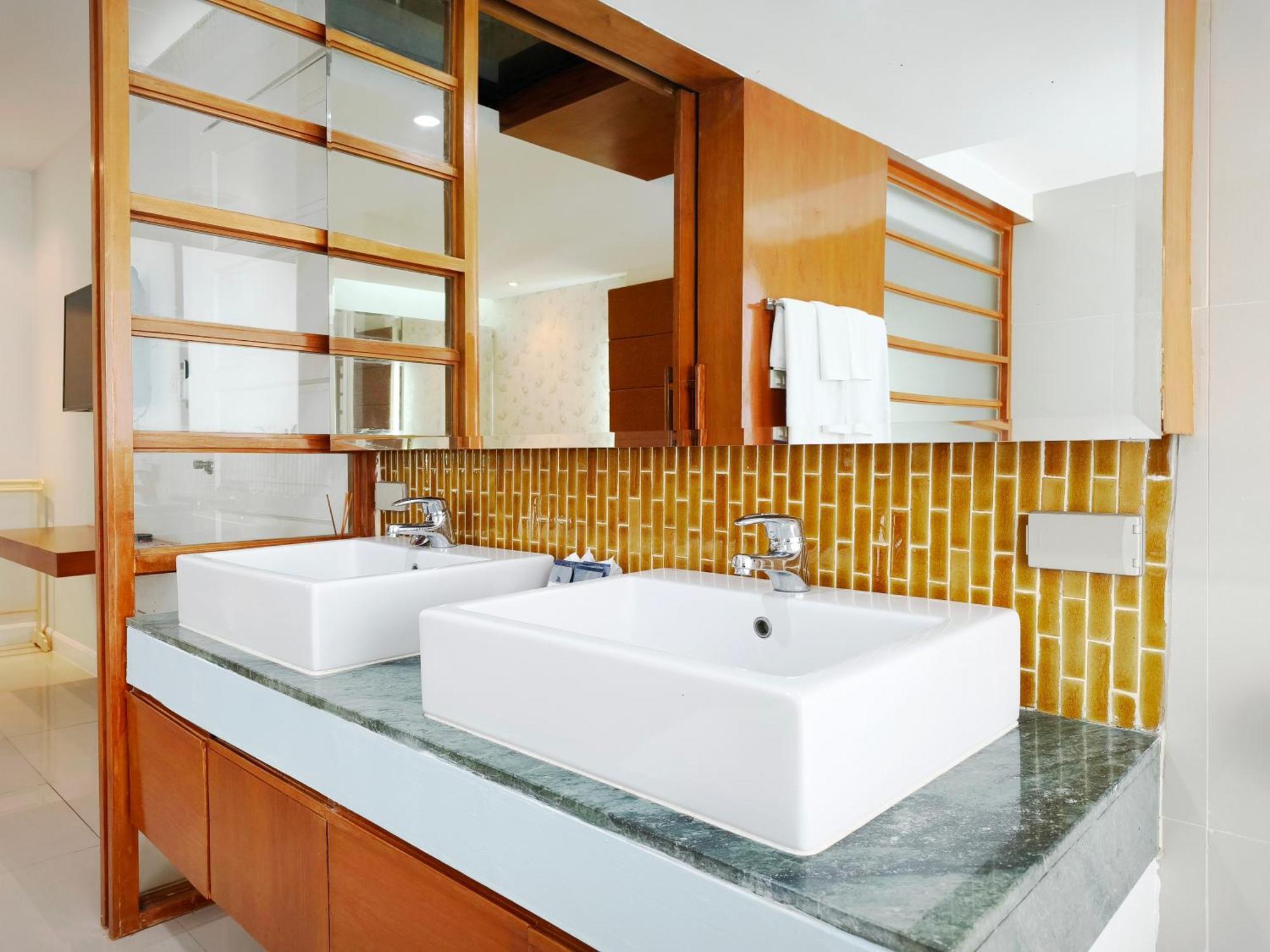 Two-Bedroom Suite,1765855518:JPEG