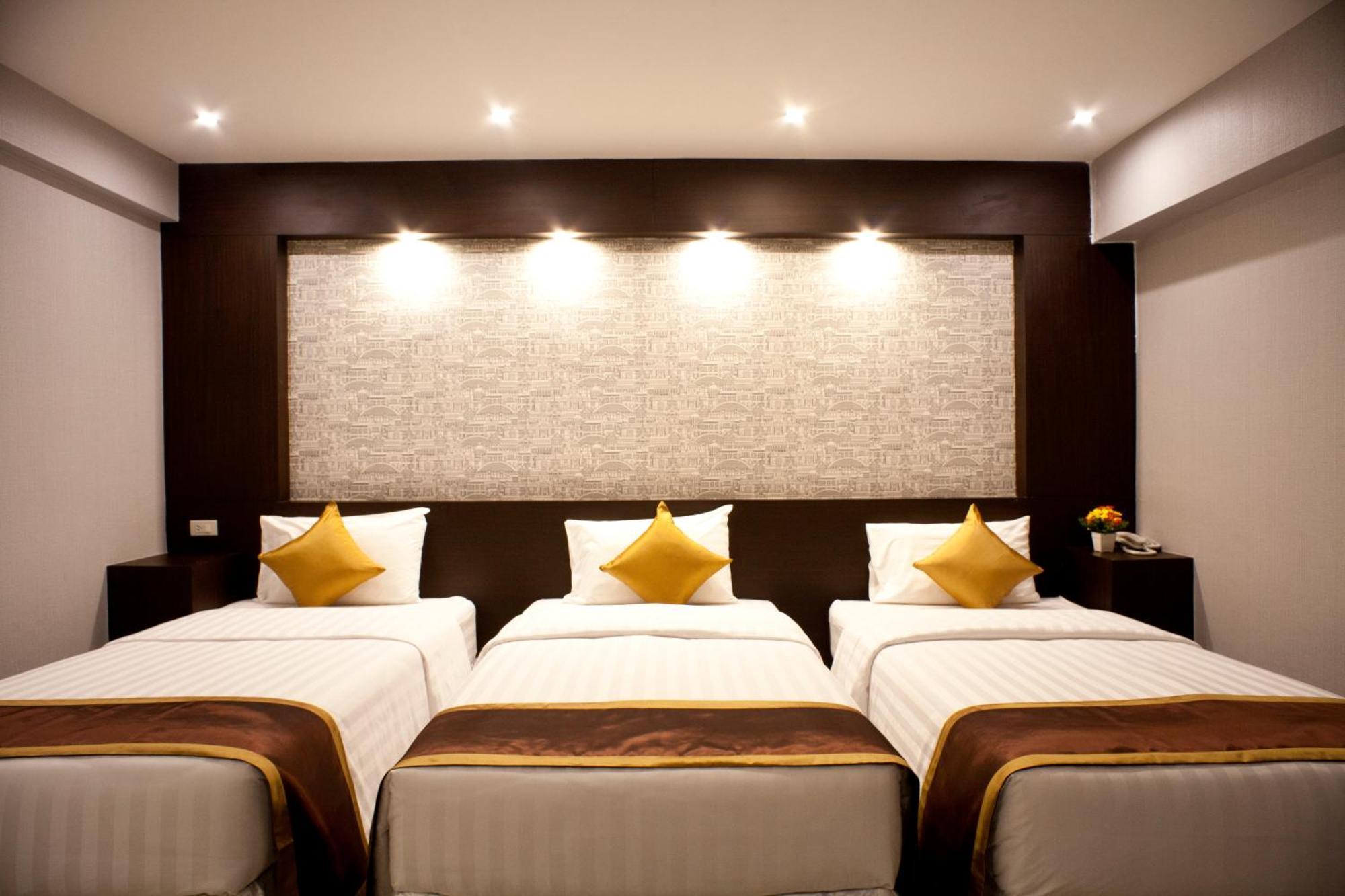 Deluxe Triple Room