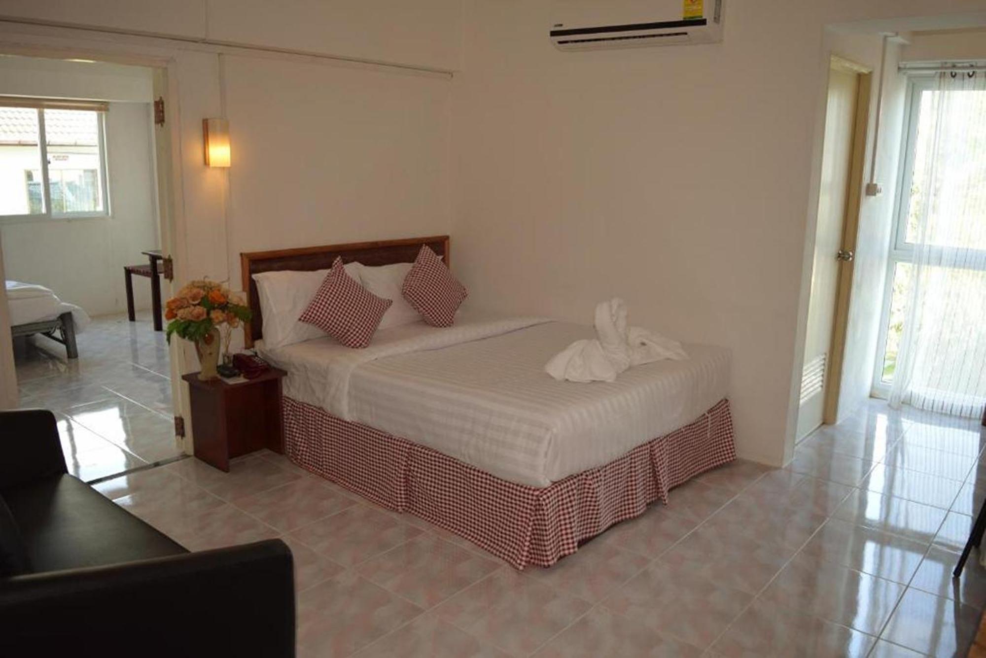 Family Connecting Room