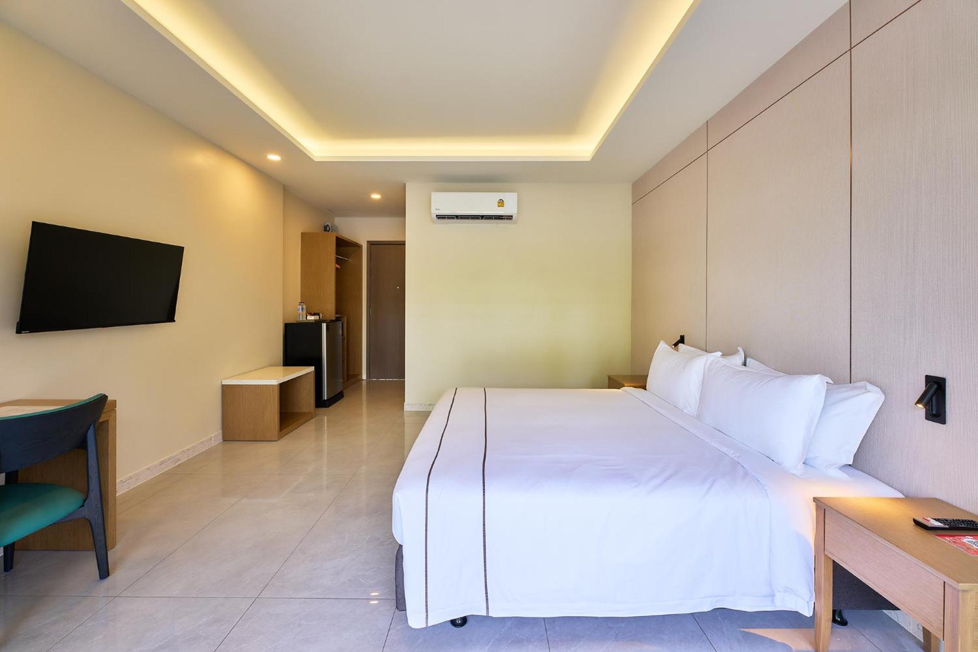 Deluxe Double or Twin Room Garden View