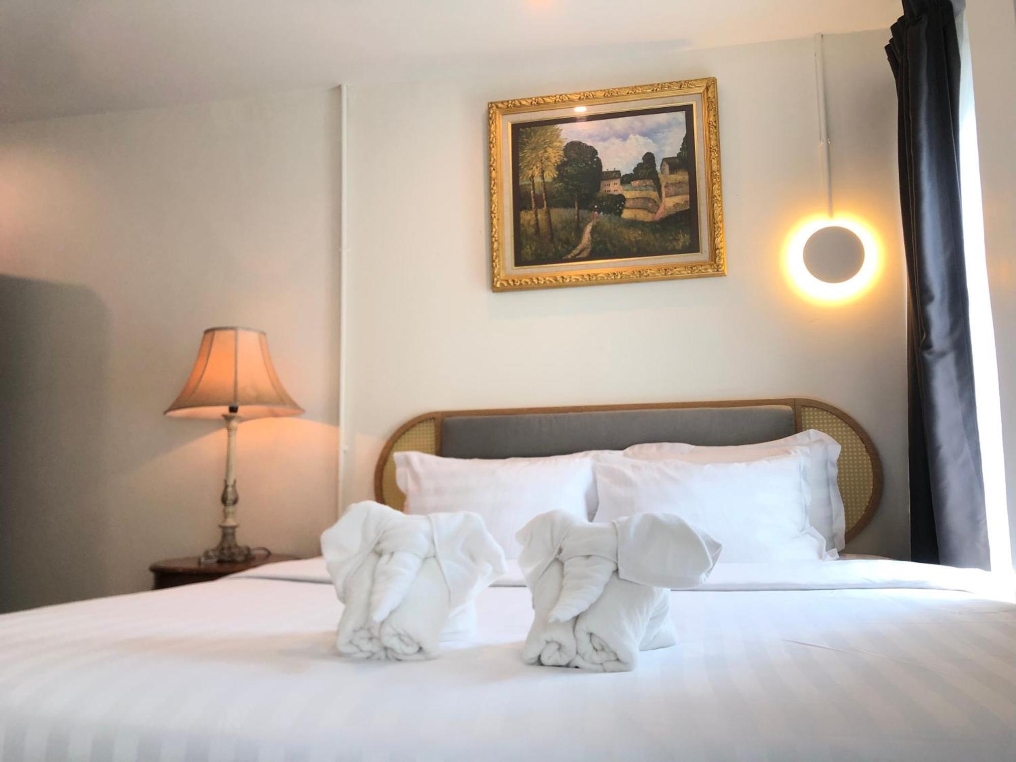 Superior King Room