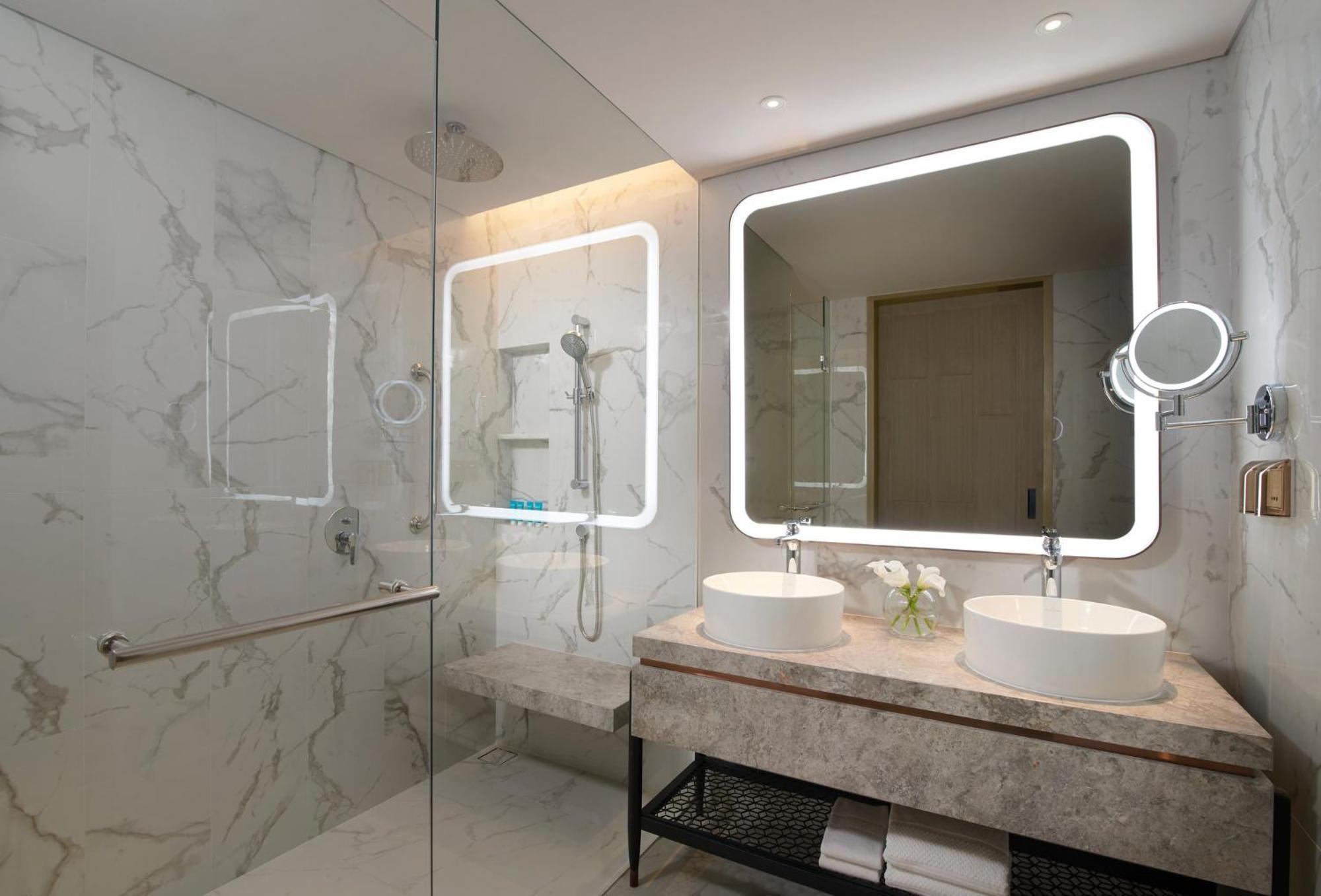 Premier Twin Room