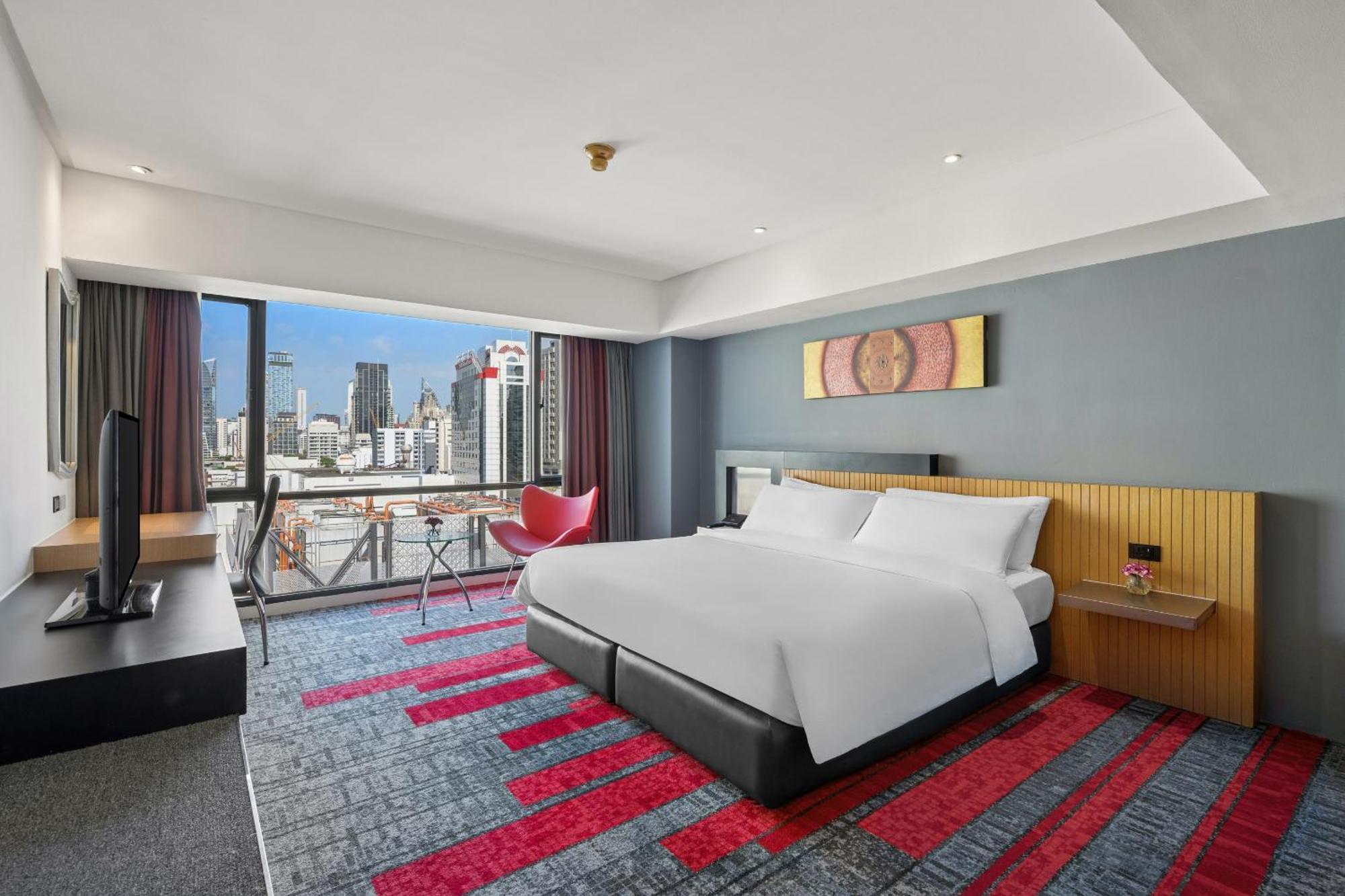 Deluxe King Room