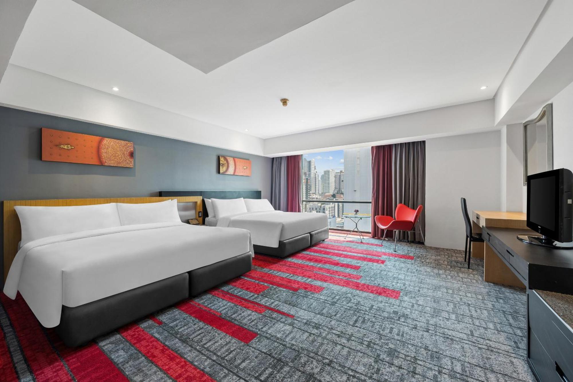 Grand Deluxe Two Queen Room