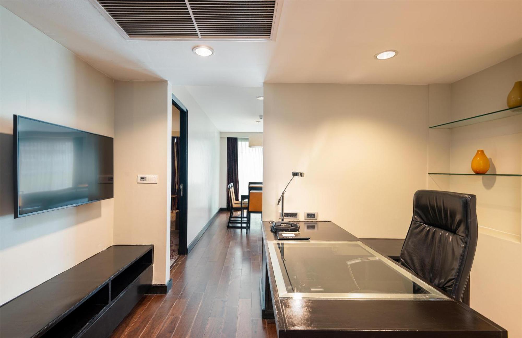 One-Bedroom Premium Suite