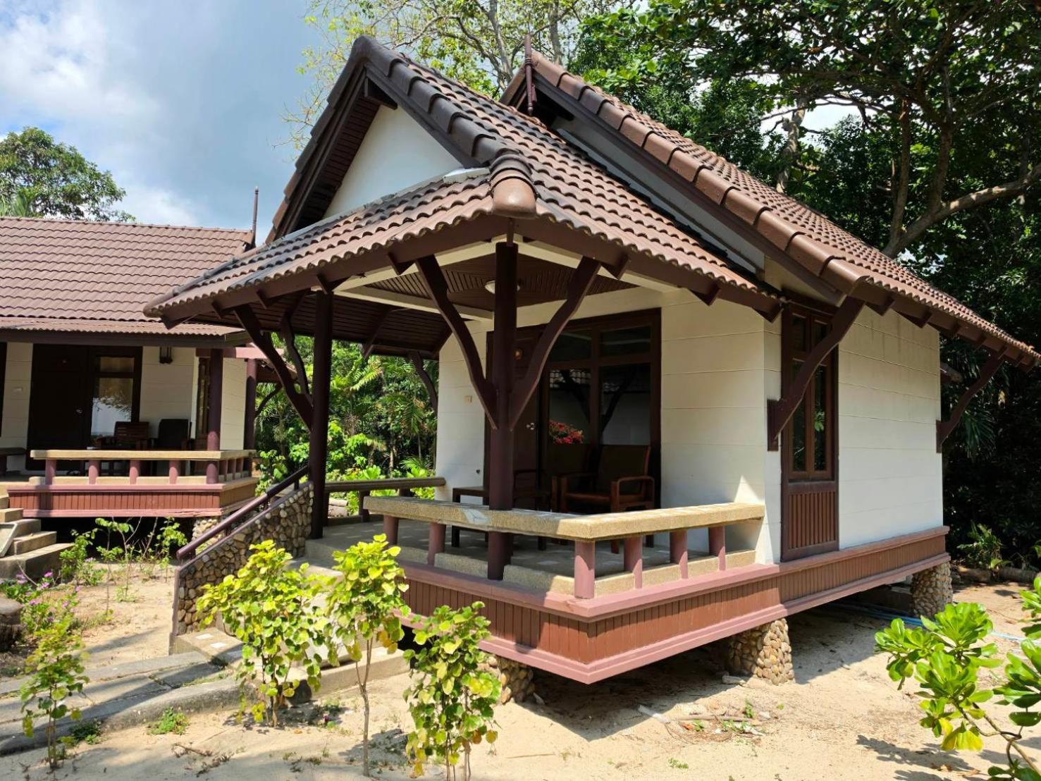 Beach Bungalow