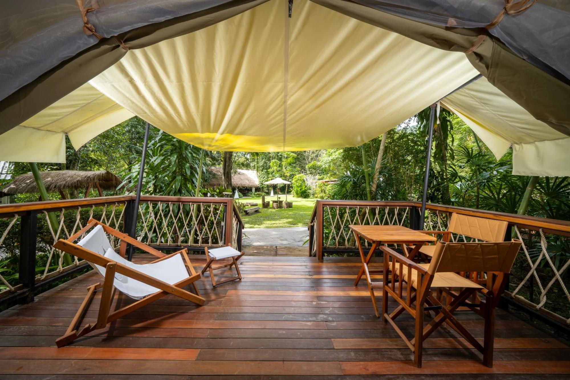 Deluxe Tent Private Bathroom &