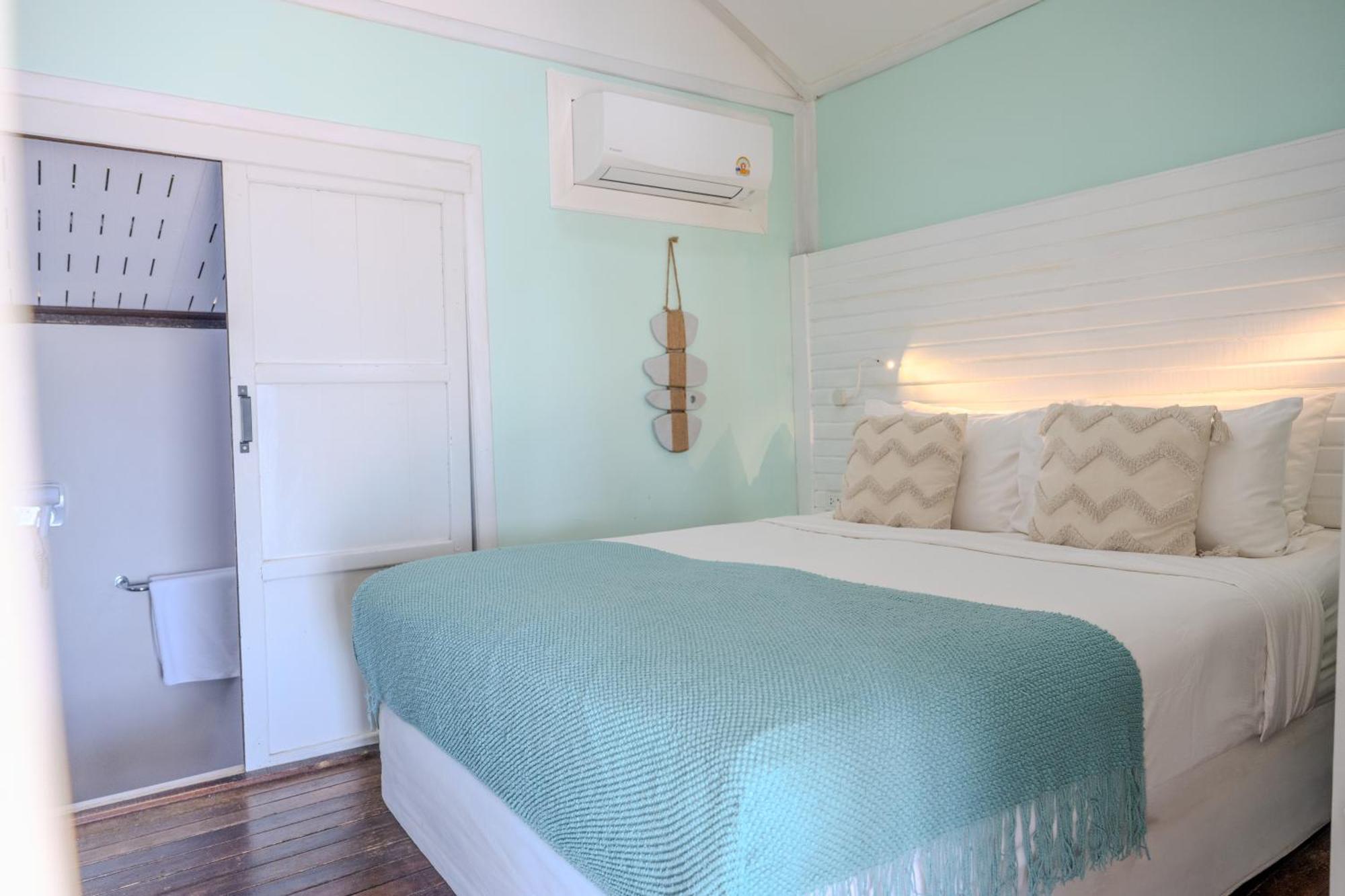 Garden Bungalow Partial Seaview