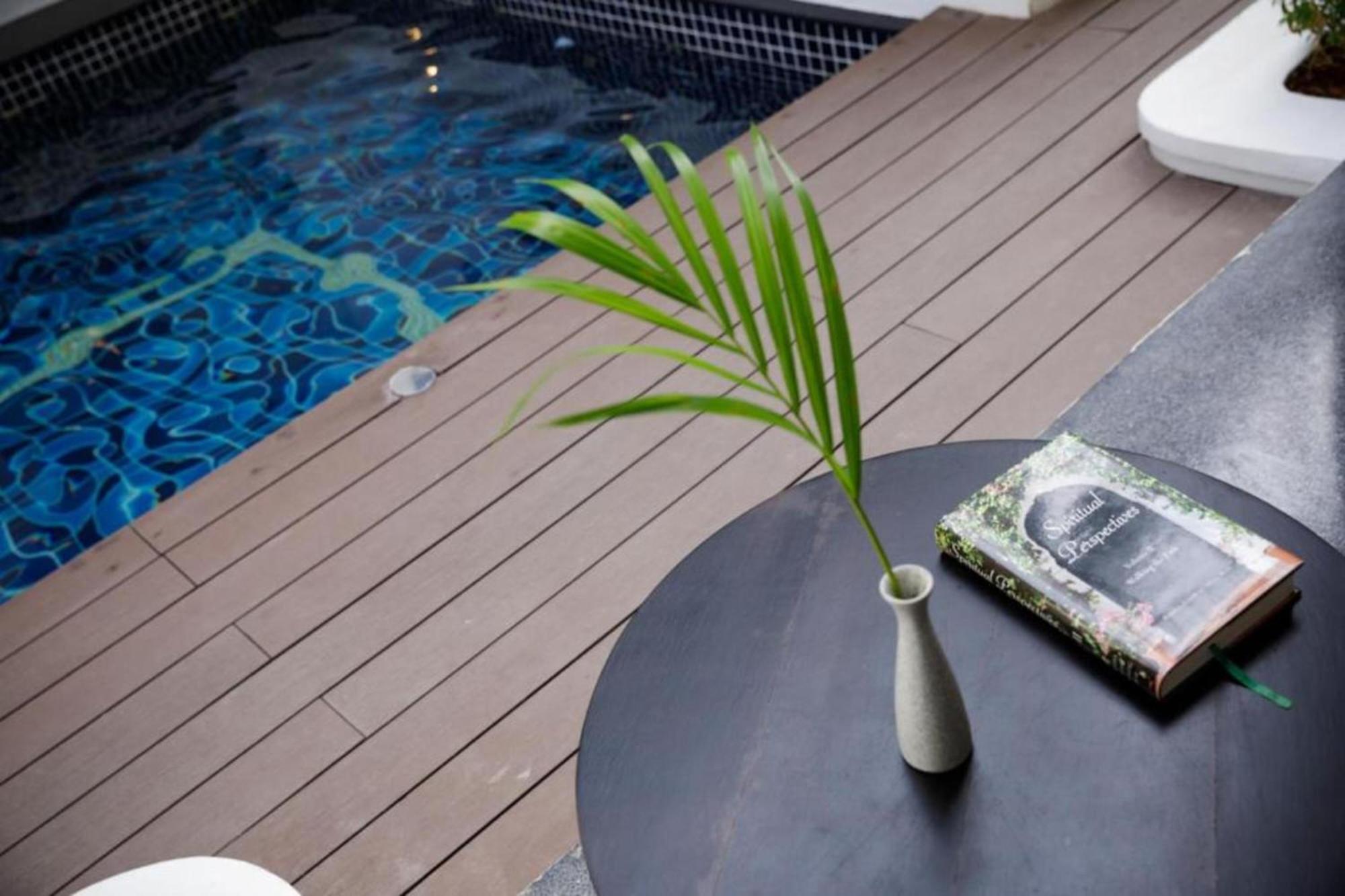 Deluxe Double or Twin Room Pool Access