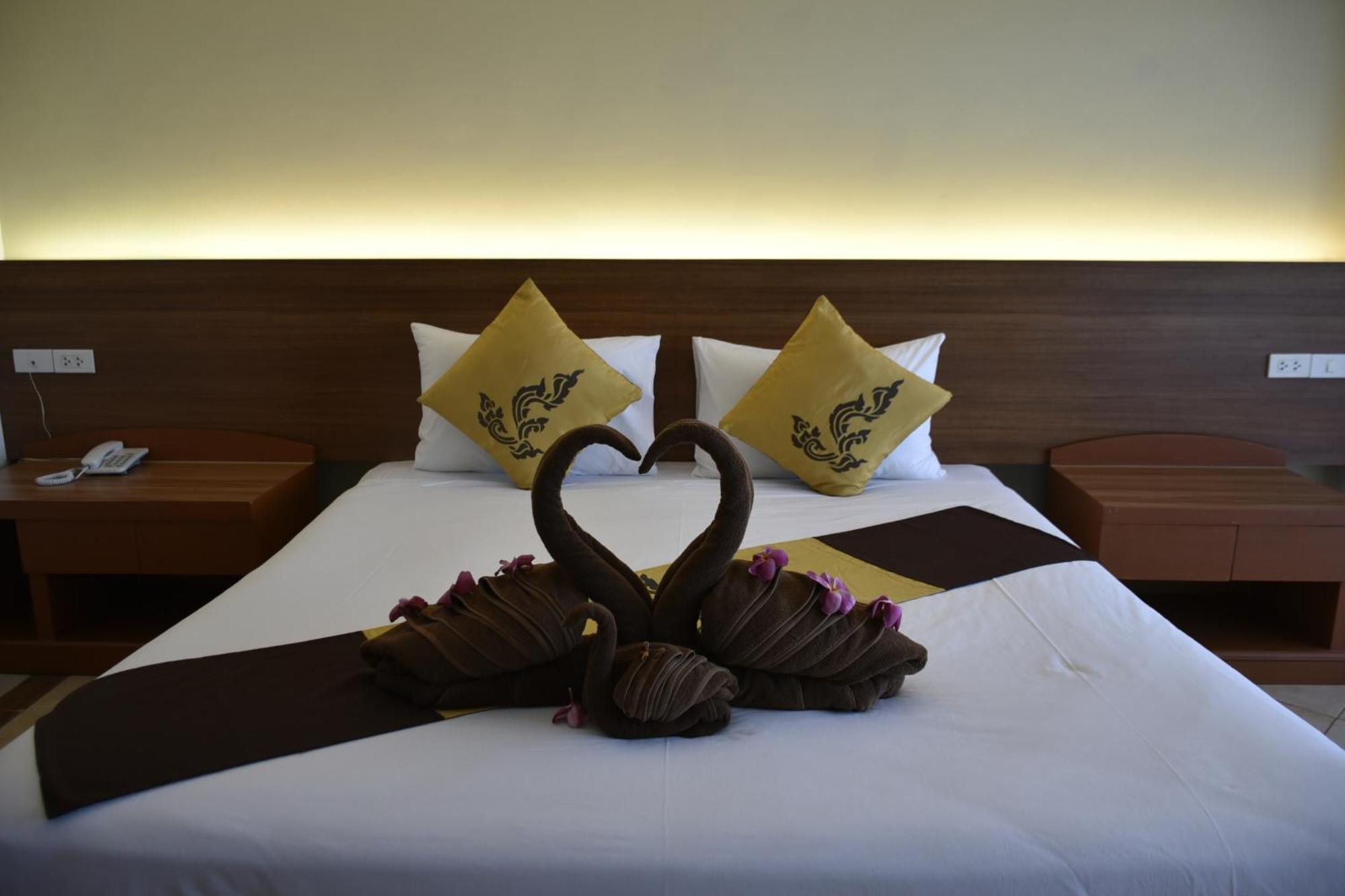 Deluxe Double or Twin Room