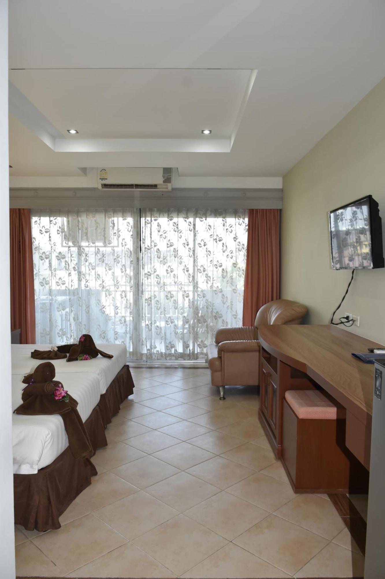 Deluxe Double or Twin Room
