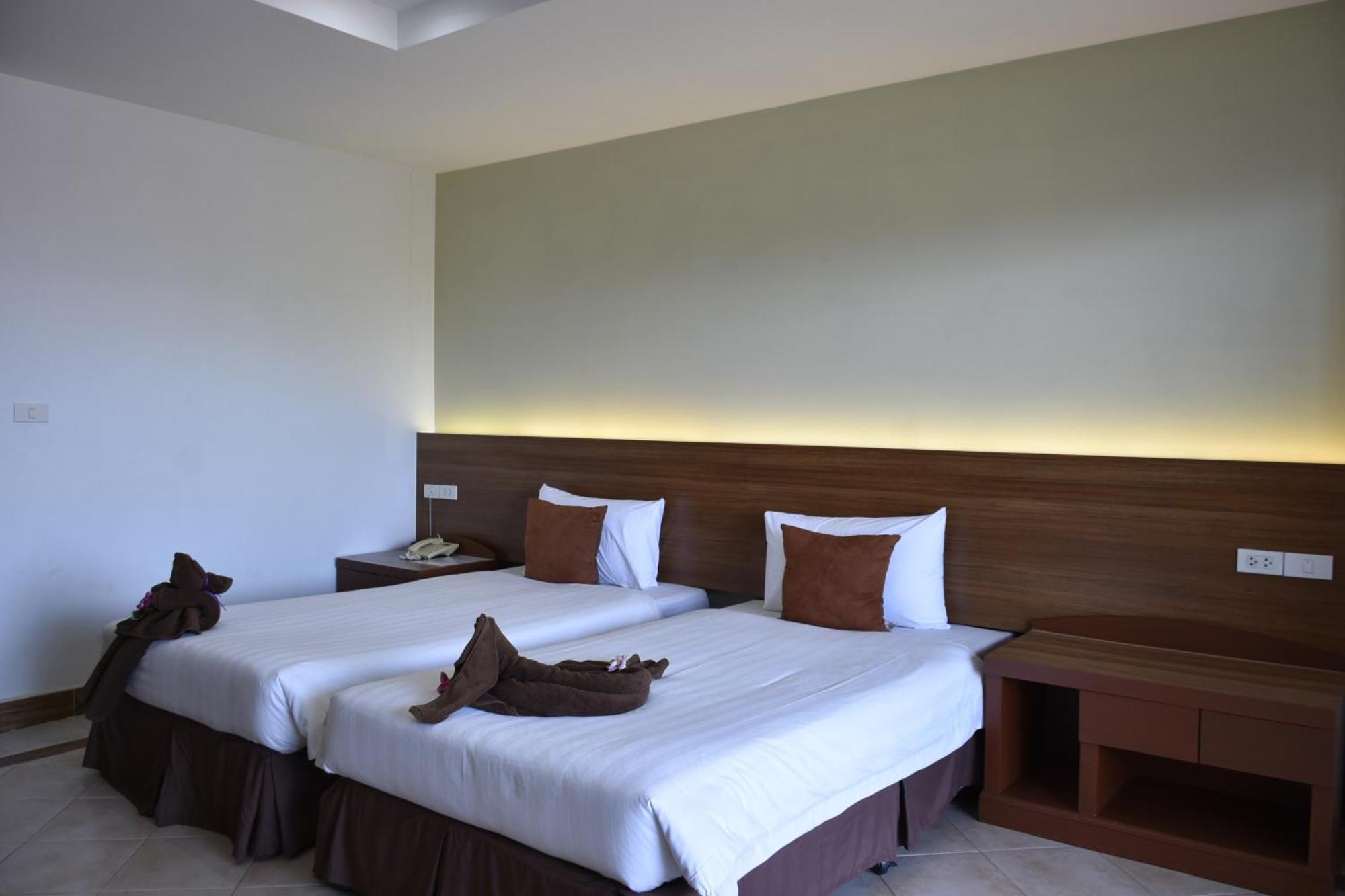 Deluxe Double or Twin Room