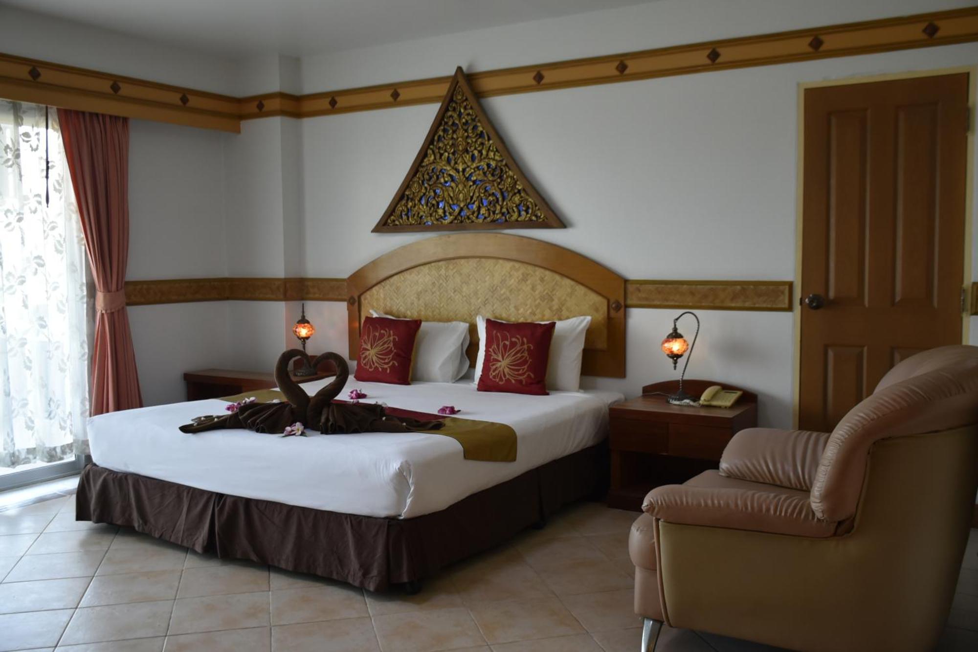 Deluxe Double or Twin Room