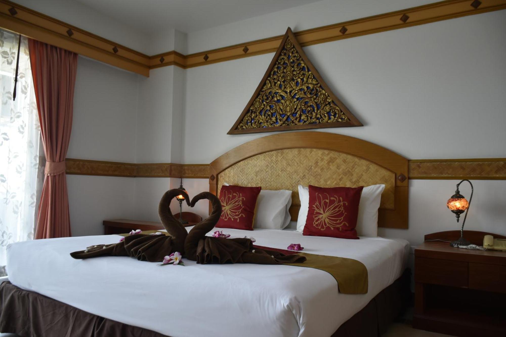Deluxe Double or Twin Room