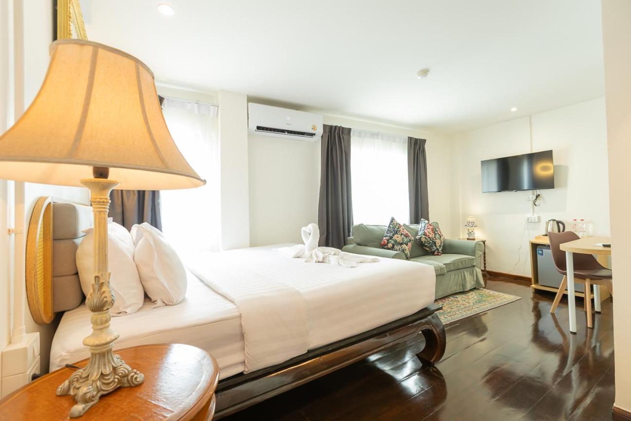 Superior King Room