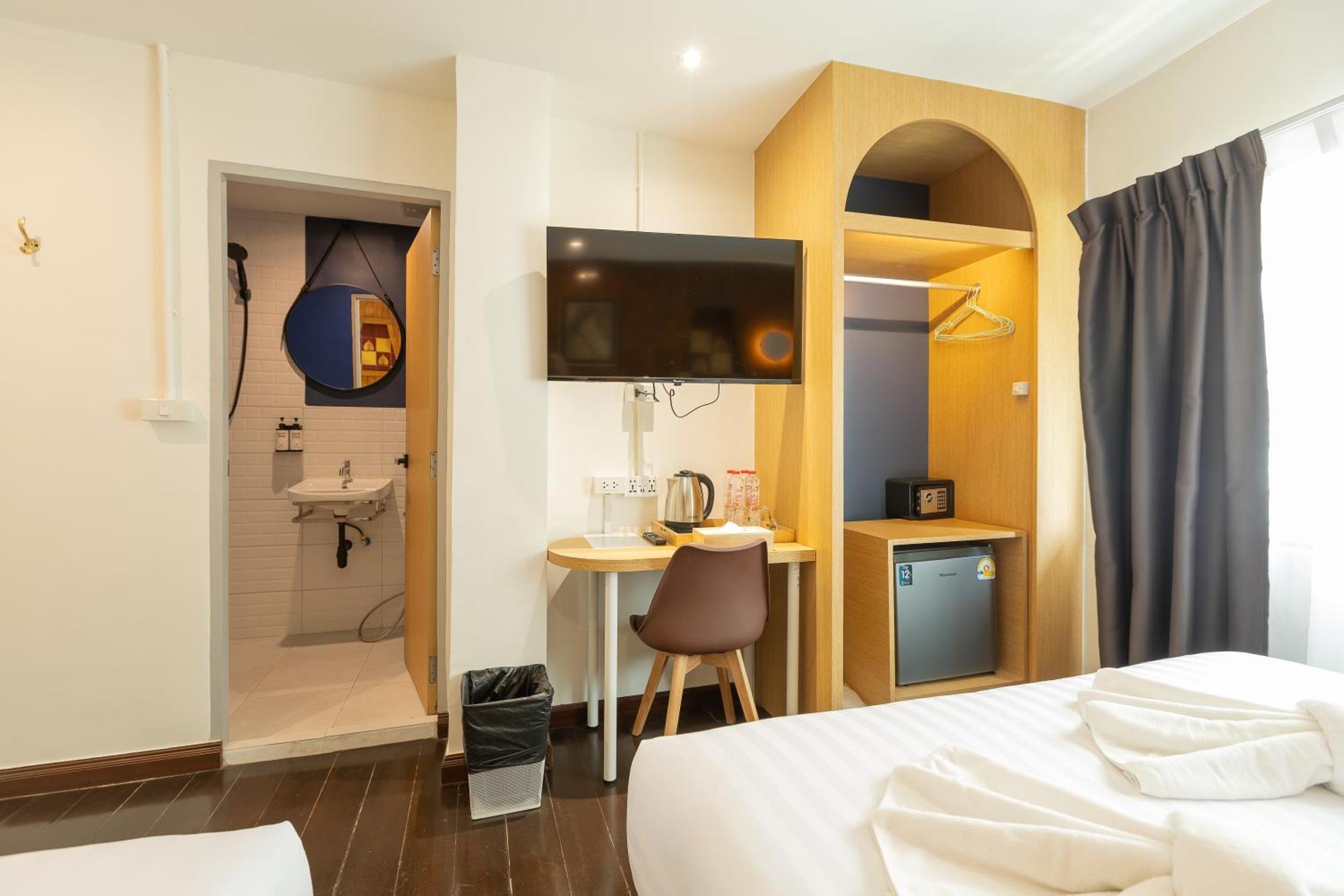 Deluxe Twin Room