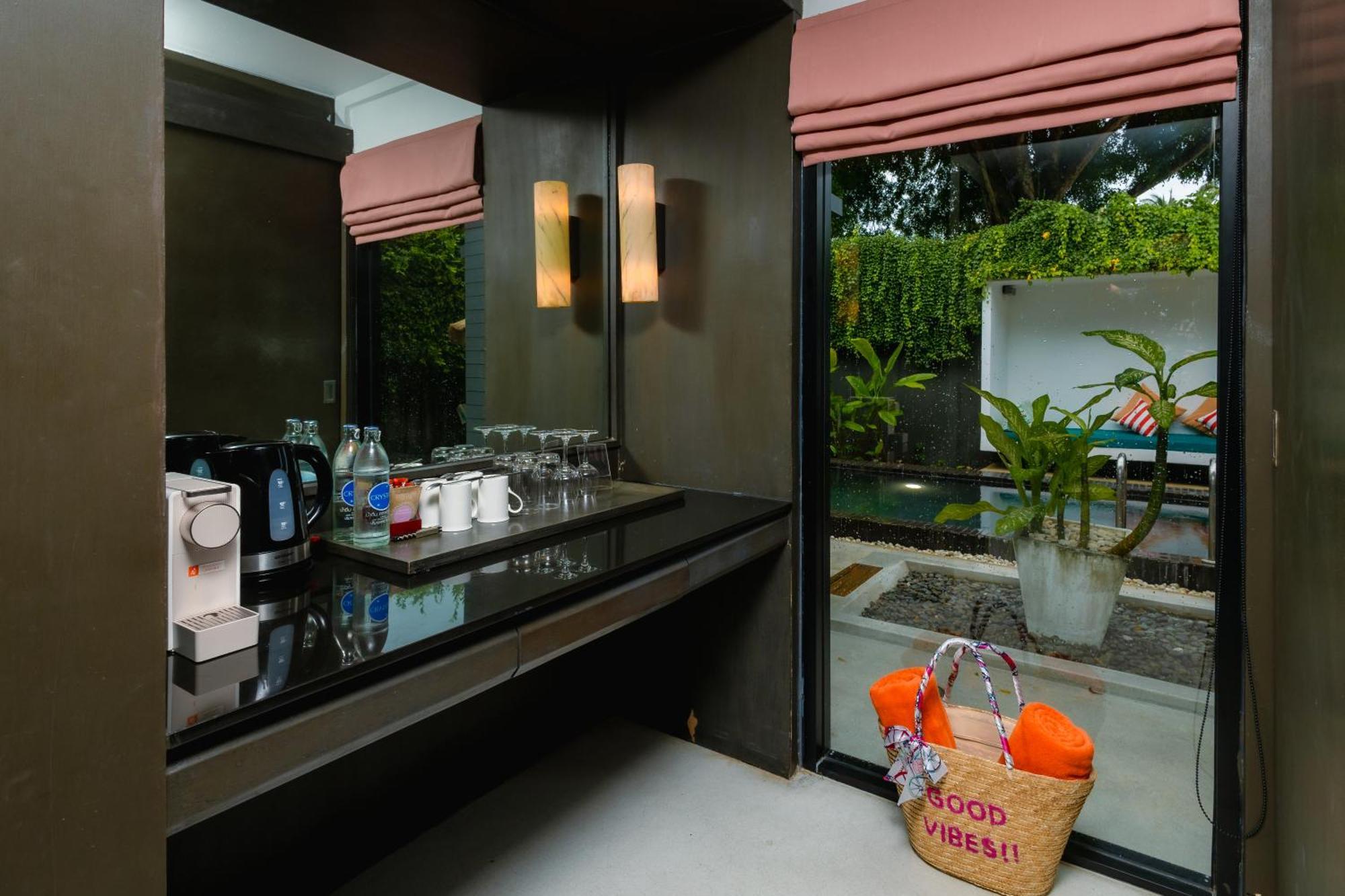 Family Pool Villa