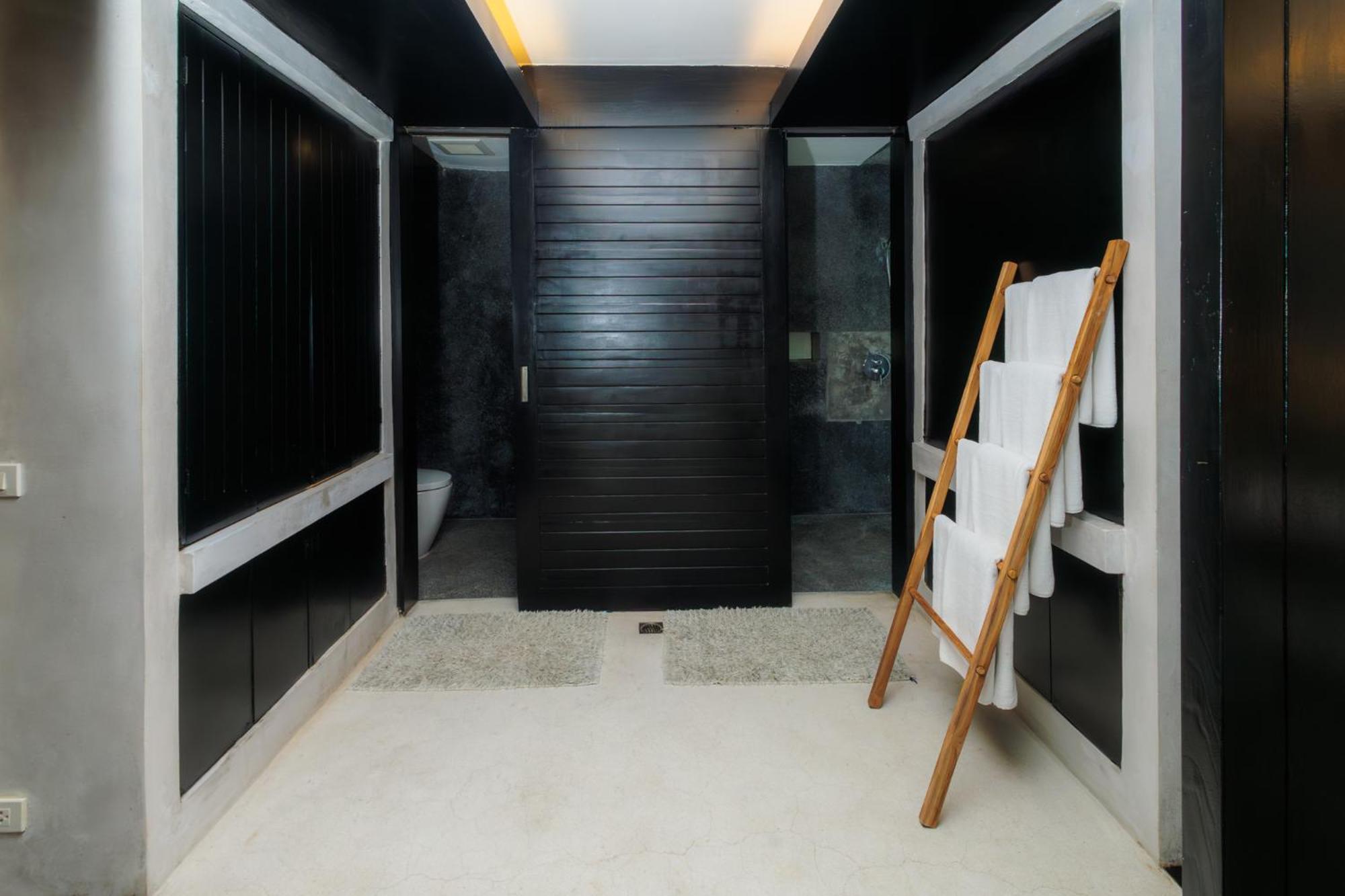 Family Pool Villa