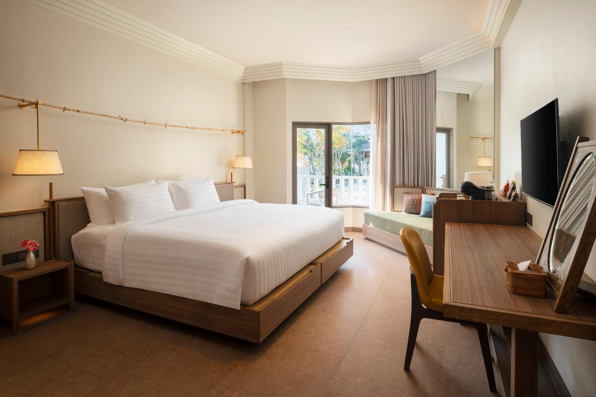 Premier Sea View