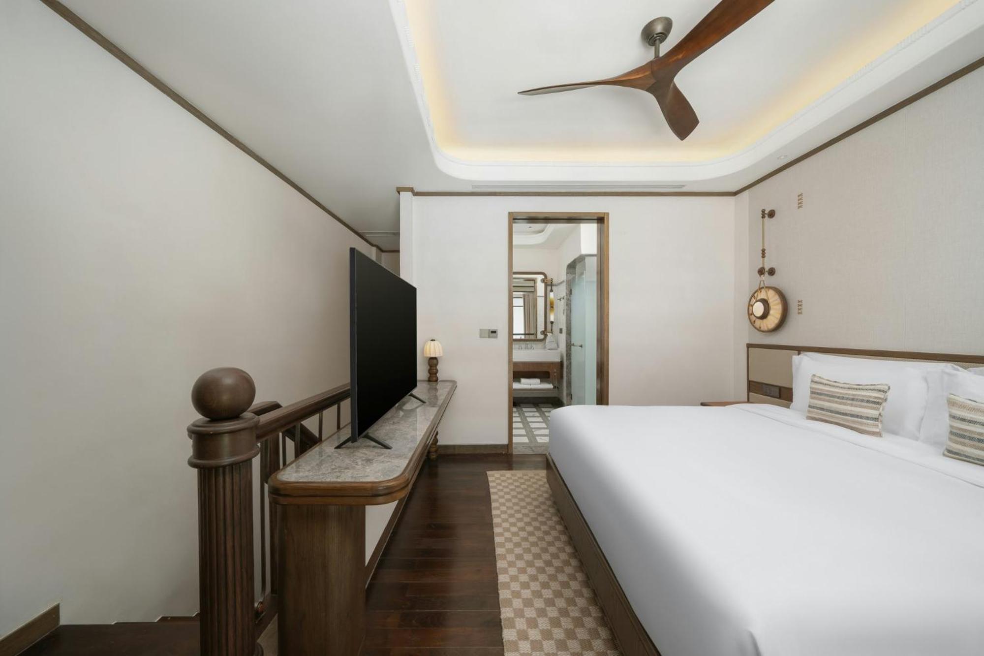 Duplex Suite 1 Bedroom Pool View King