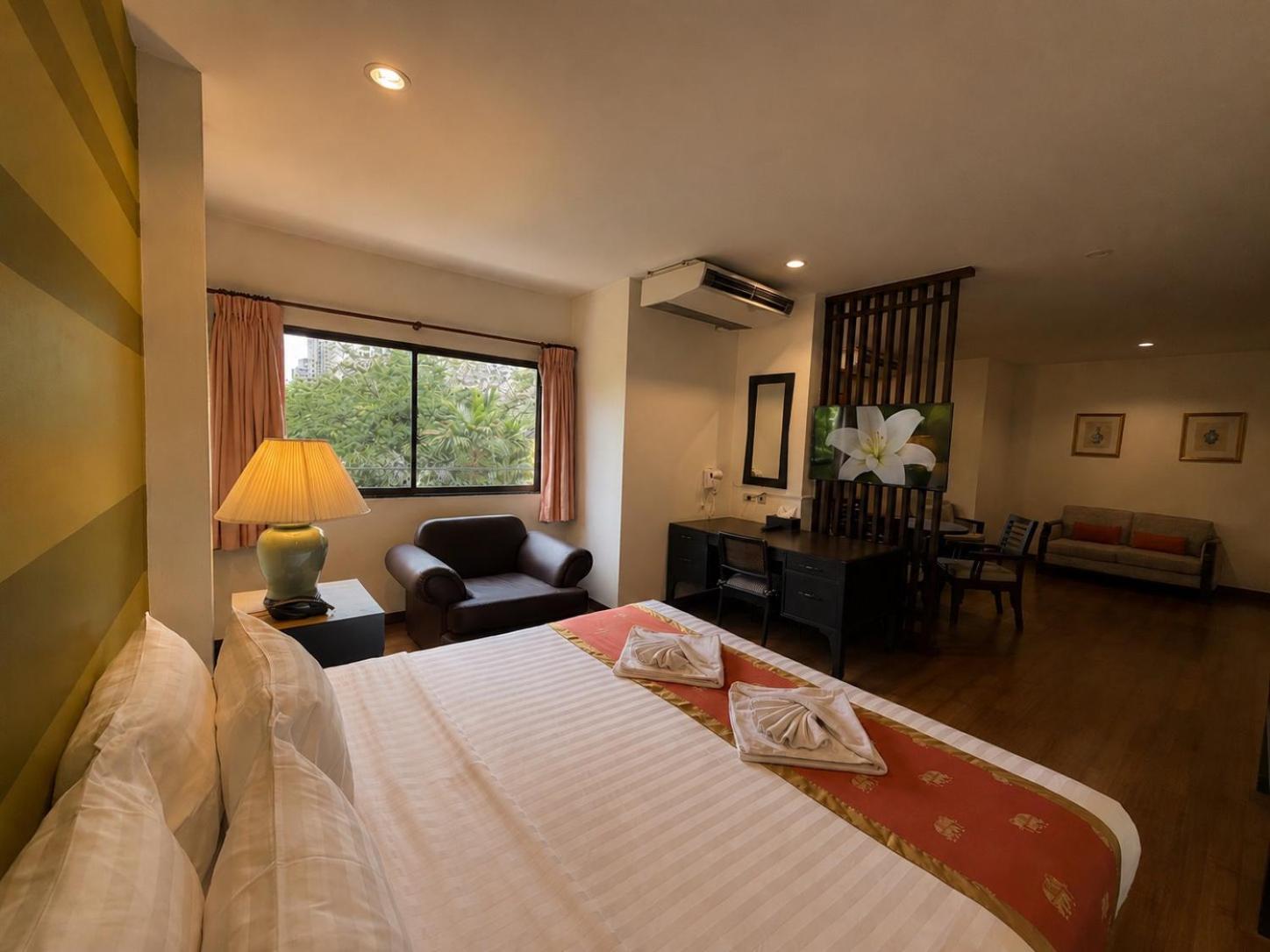 Woraburi Suite