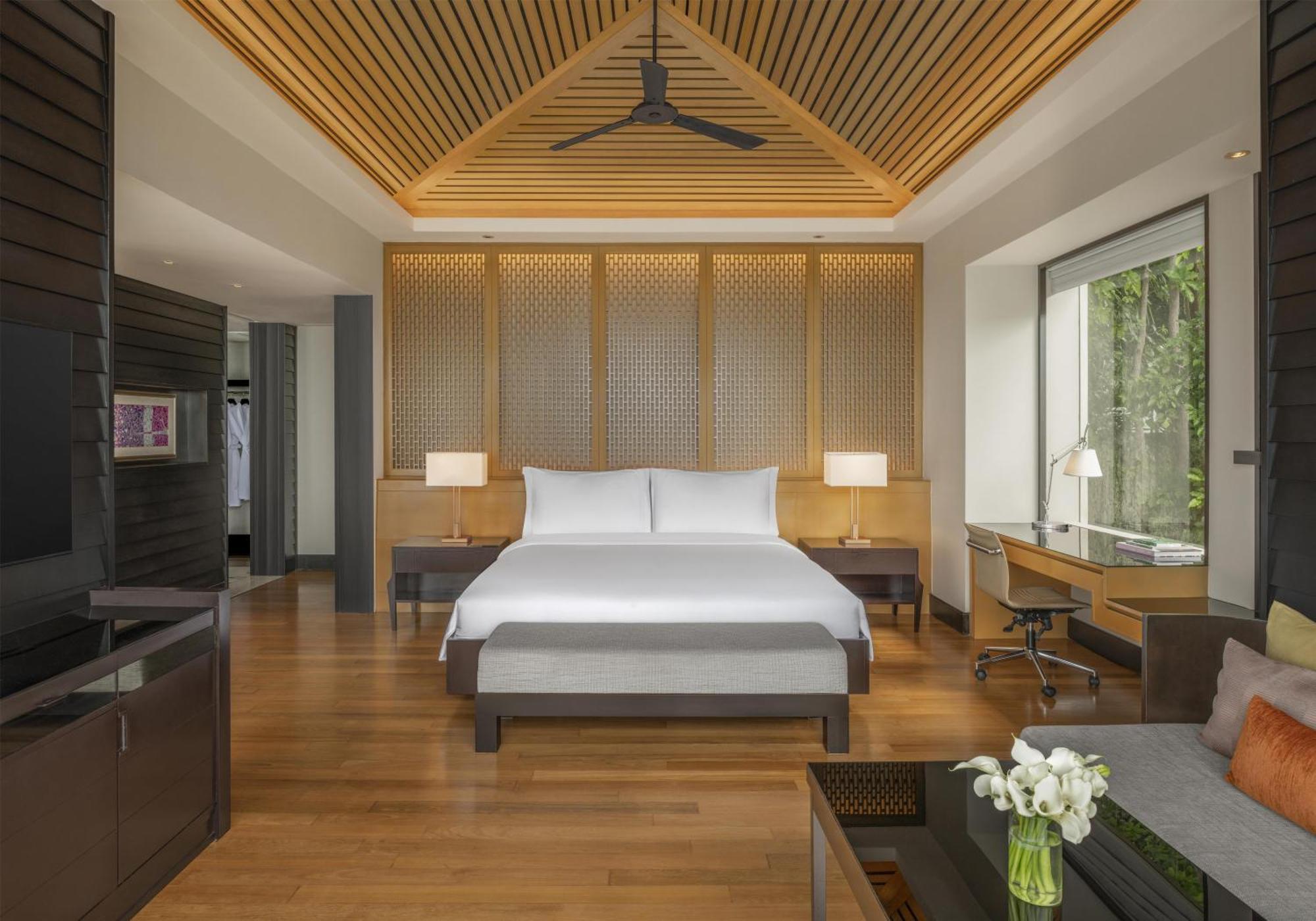 One-Bedroom Sunset Pool Villa