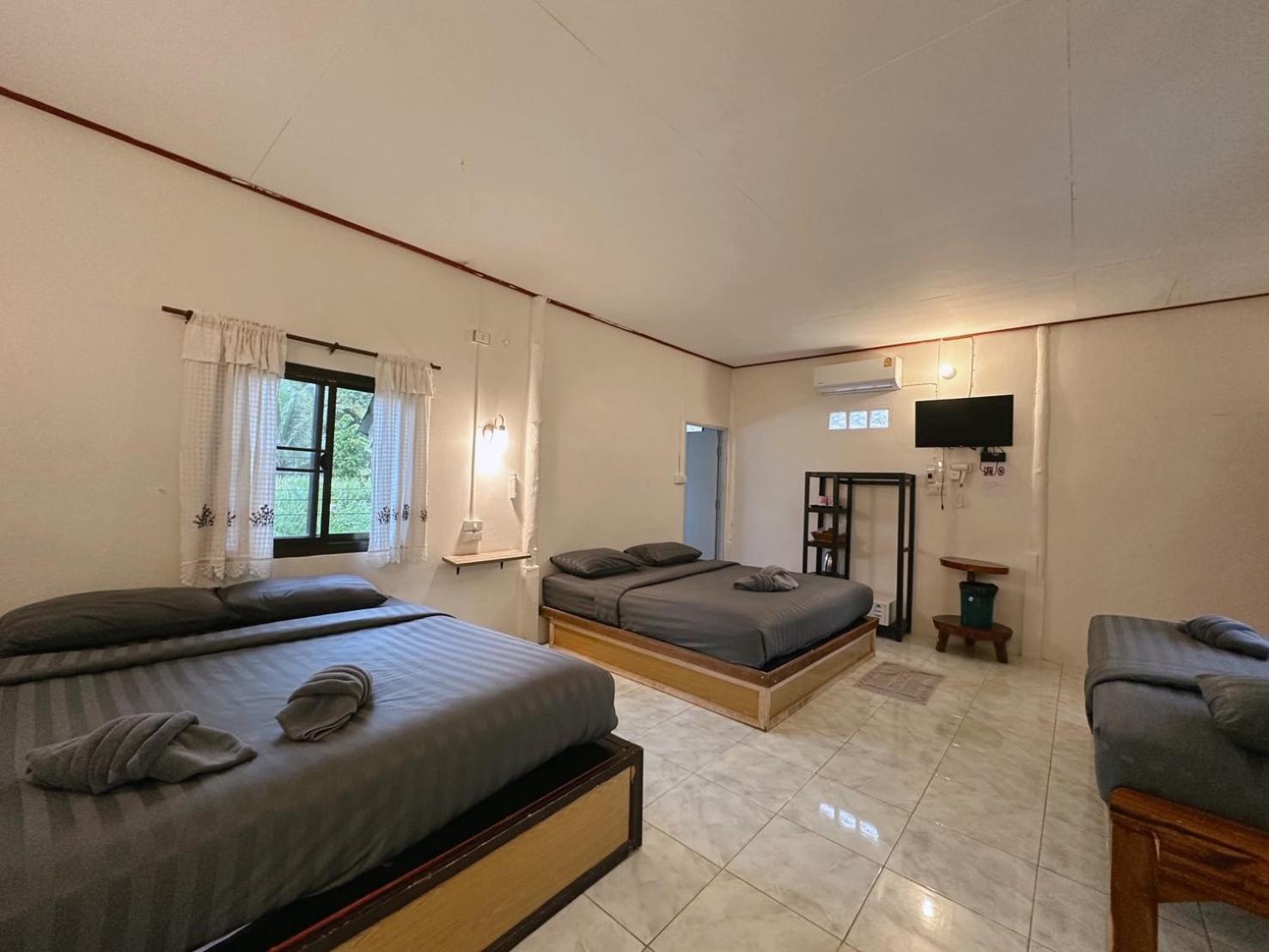 Economy Quadruple Room