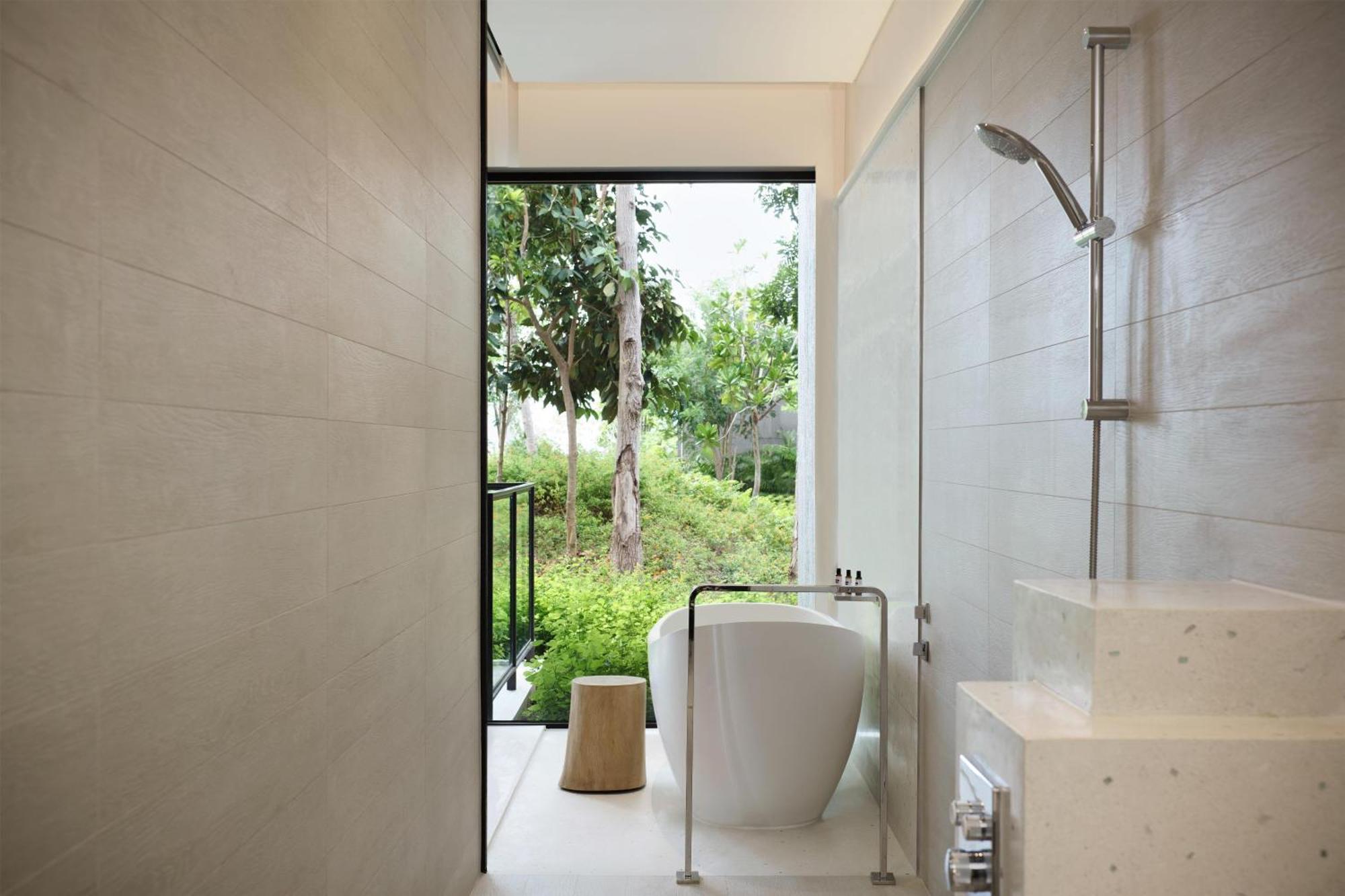 King Room Garden View