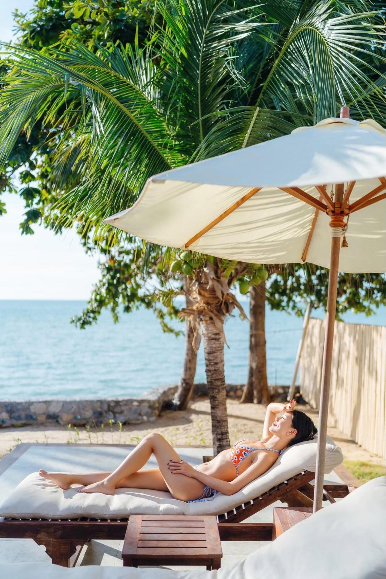 2 Bedrooms Beachfront Pool Villa