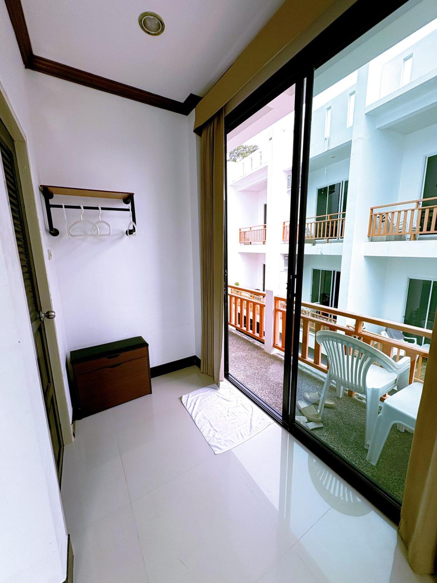 Standard Room Corridor Balcony Seaview