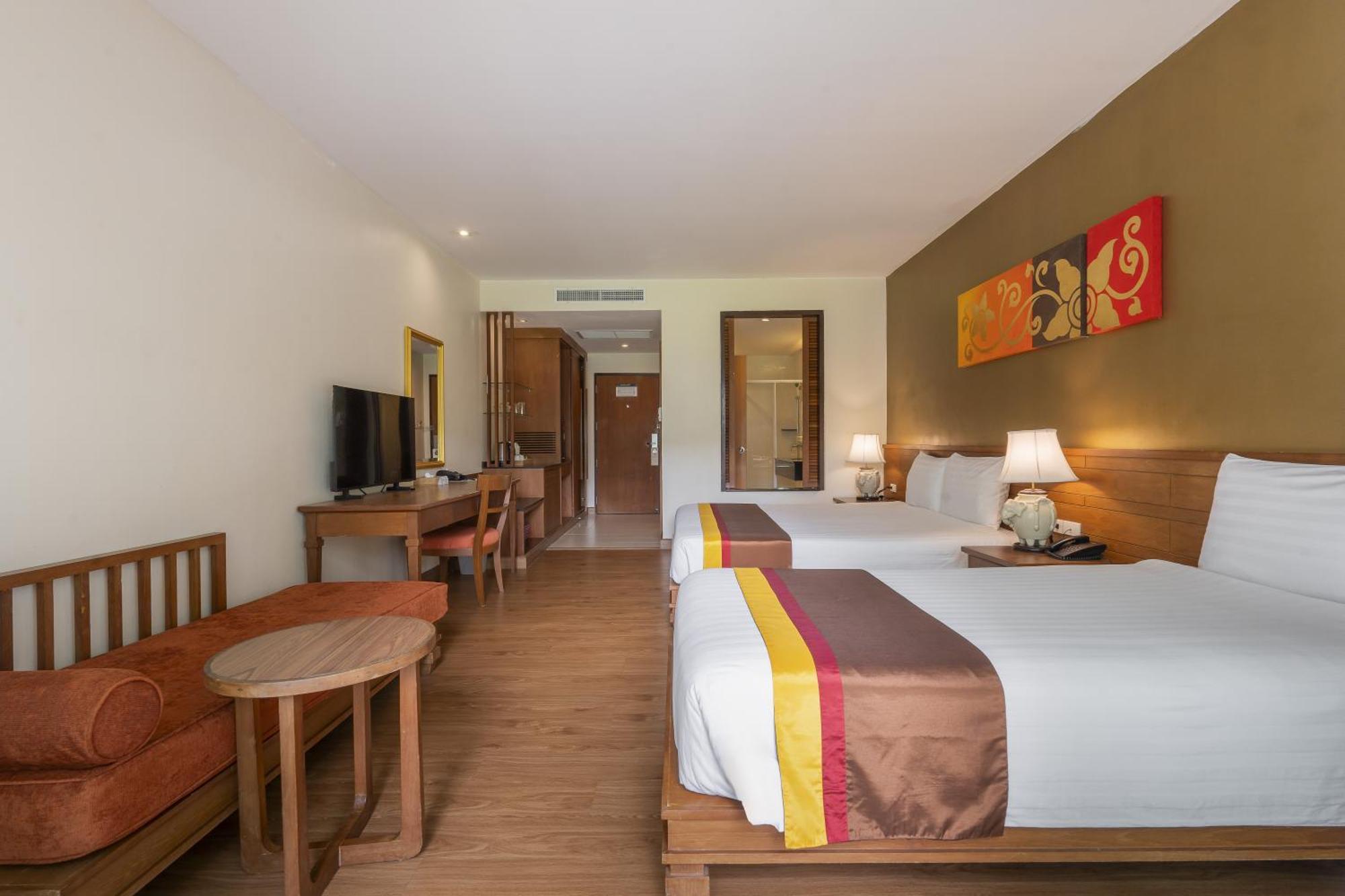 Superior Rain Forest View Room