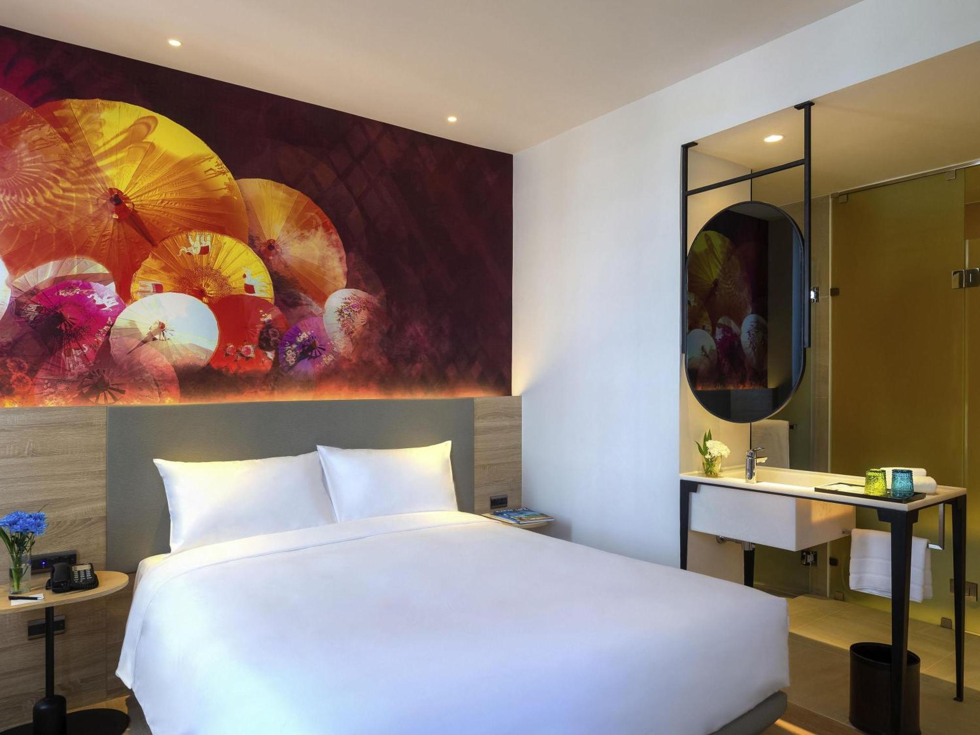 Standard Queen Room