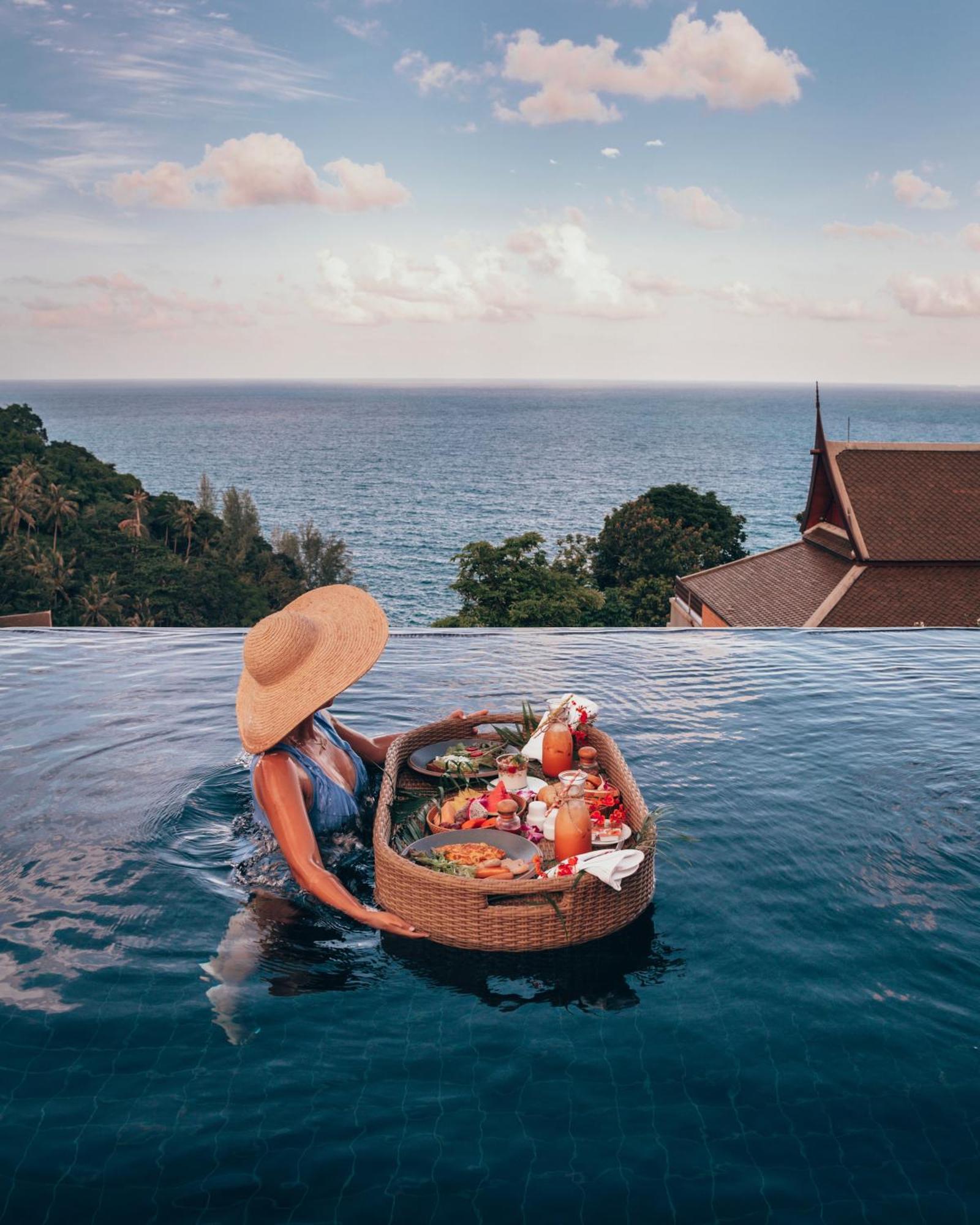 Grand Pool Villa
