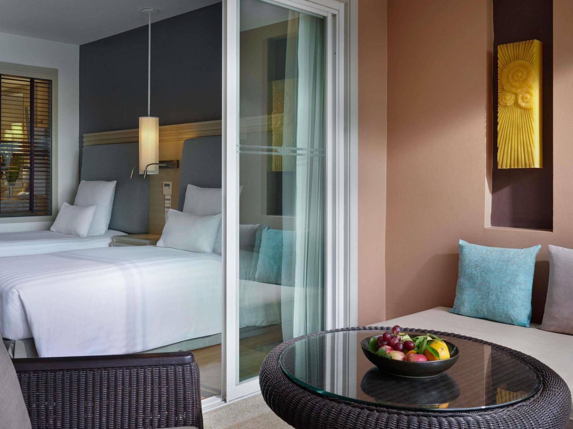 Deluxe Twin Room Balcony View